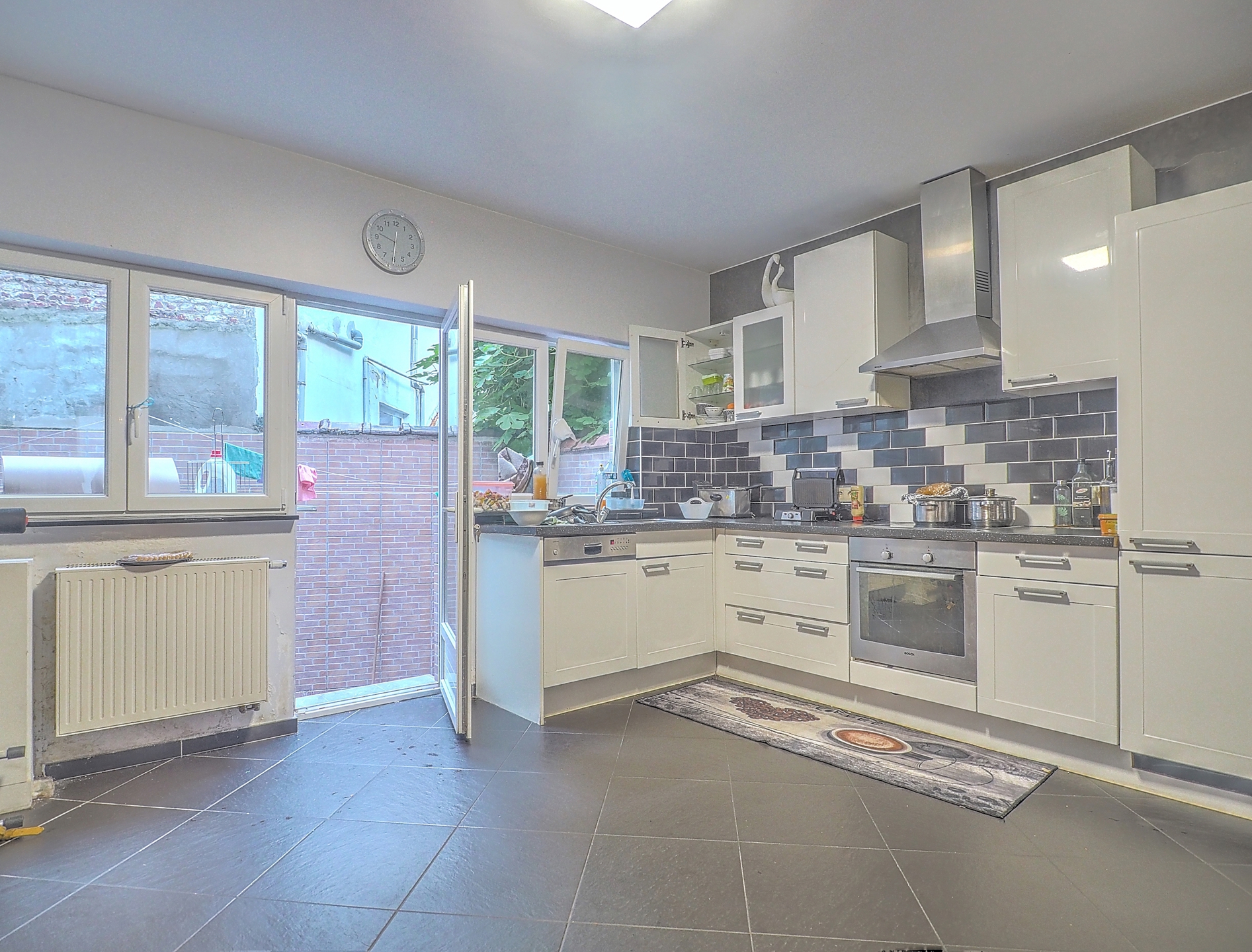 Picture 3 of 4 for Apartment block with five bedrooms in Molenbeek-Saint-Jean