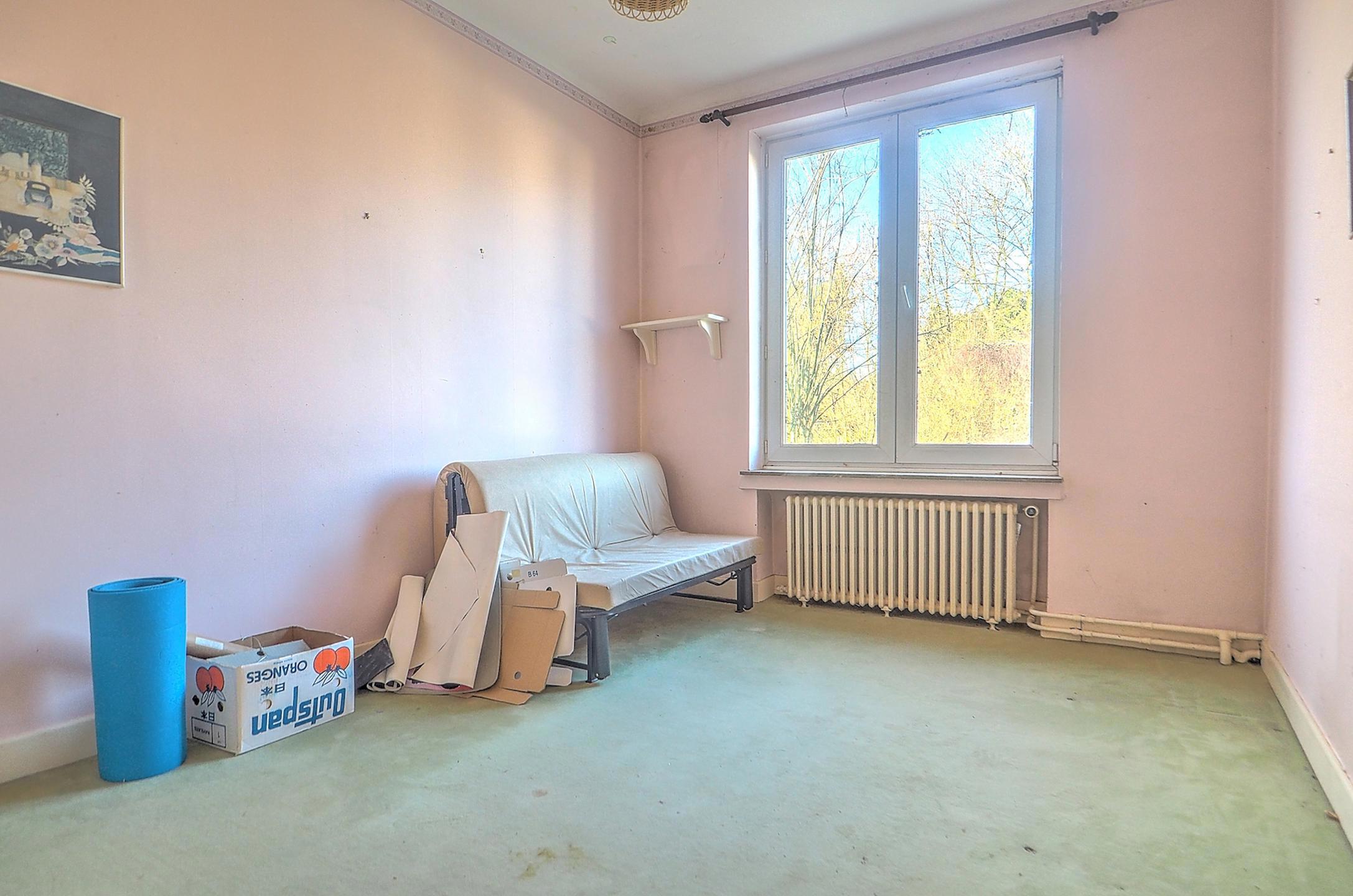 Picture 4 of 4 for House with five bedrooms in Waterloo