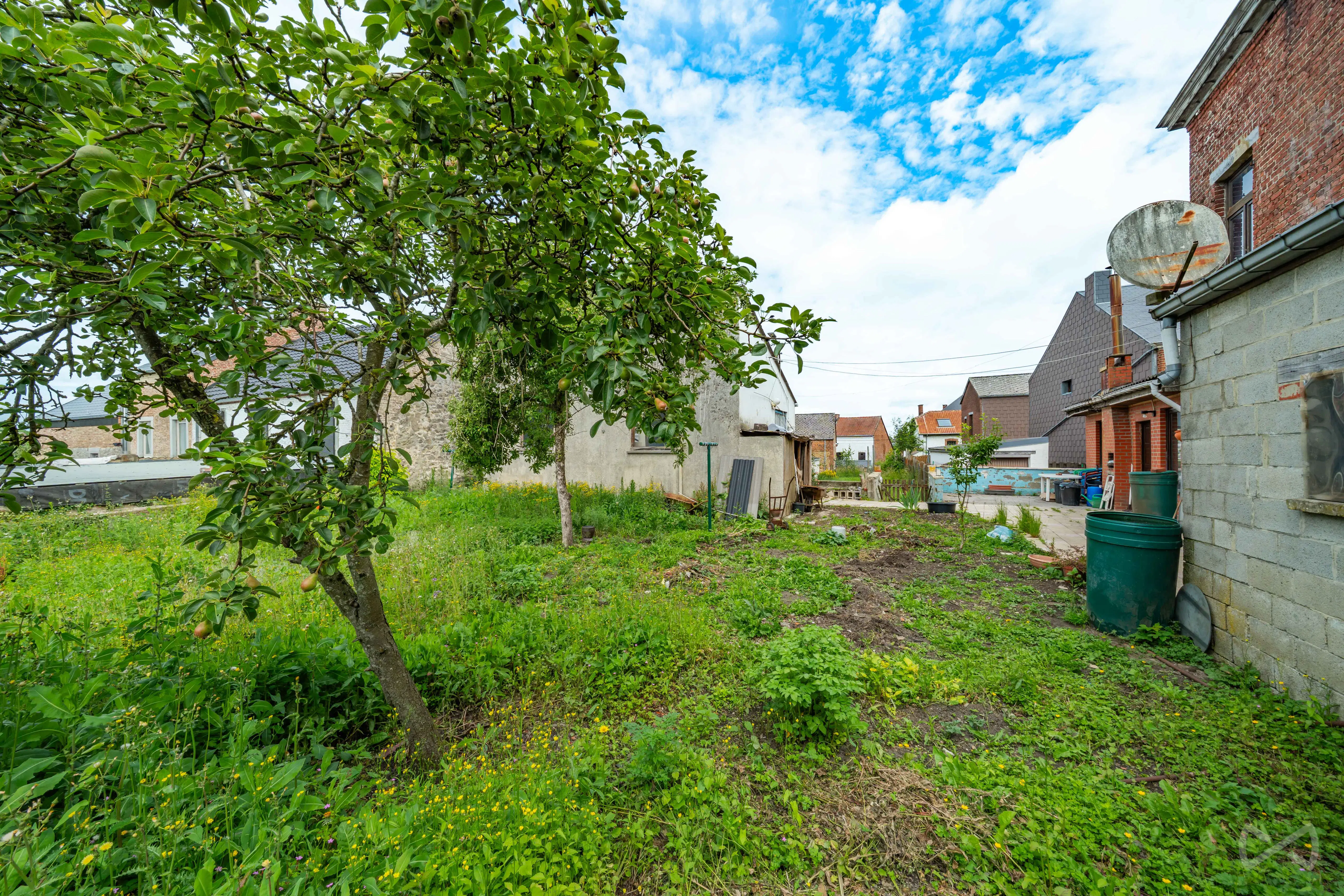Picture 3 of 4 for Multi-purpose building with four bedrooms in Morialmé