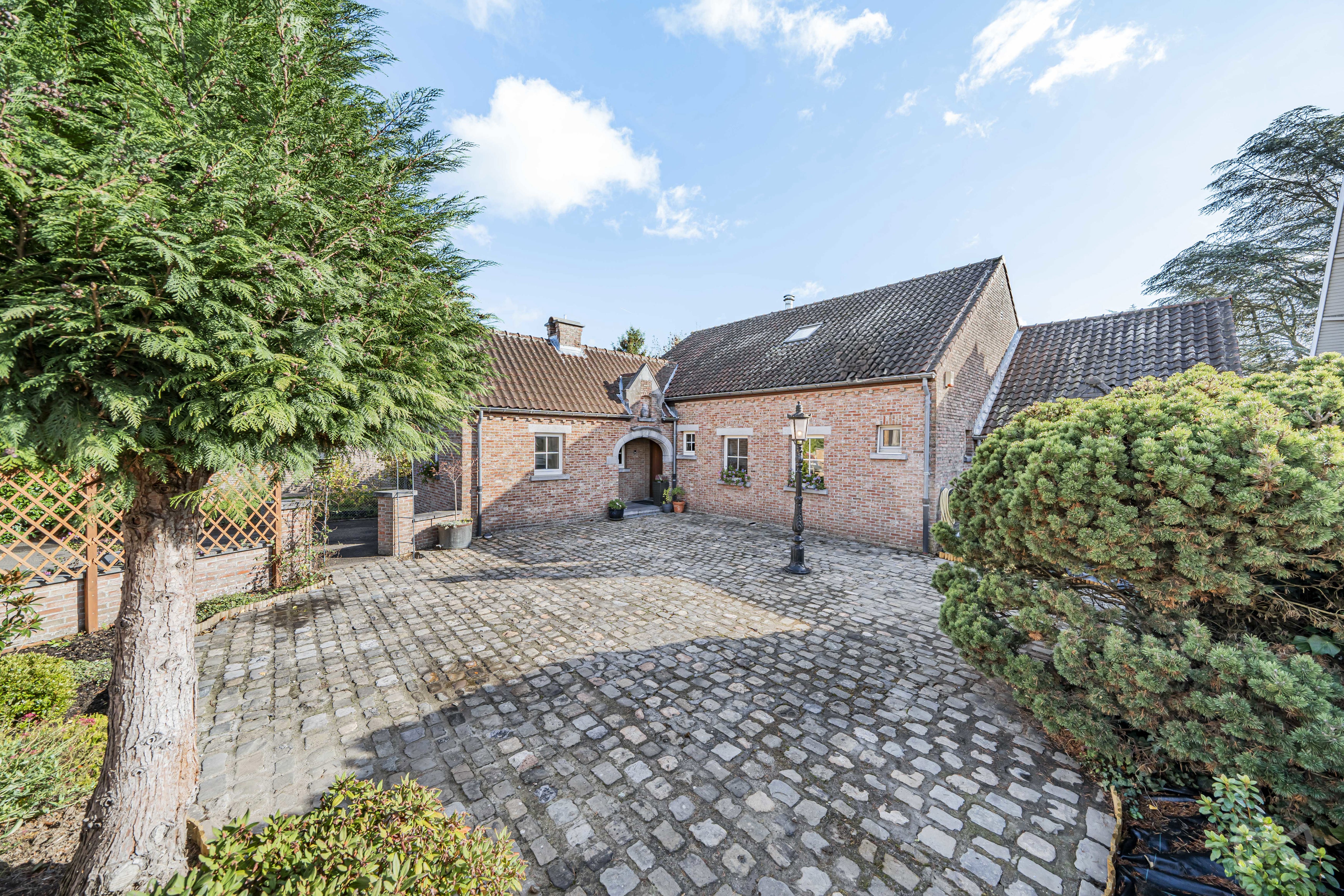 Photo 4 sur 4 pour Maison de six chambres à Genval