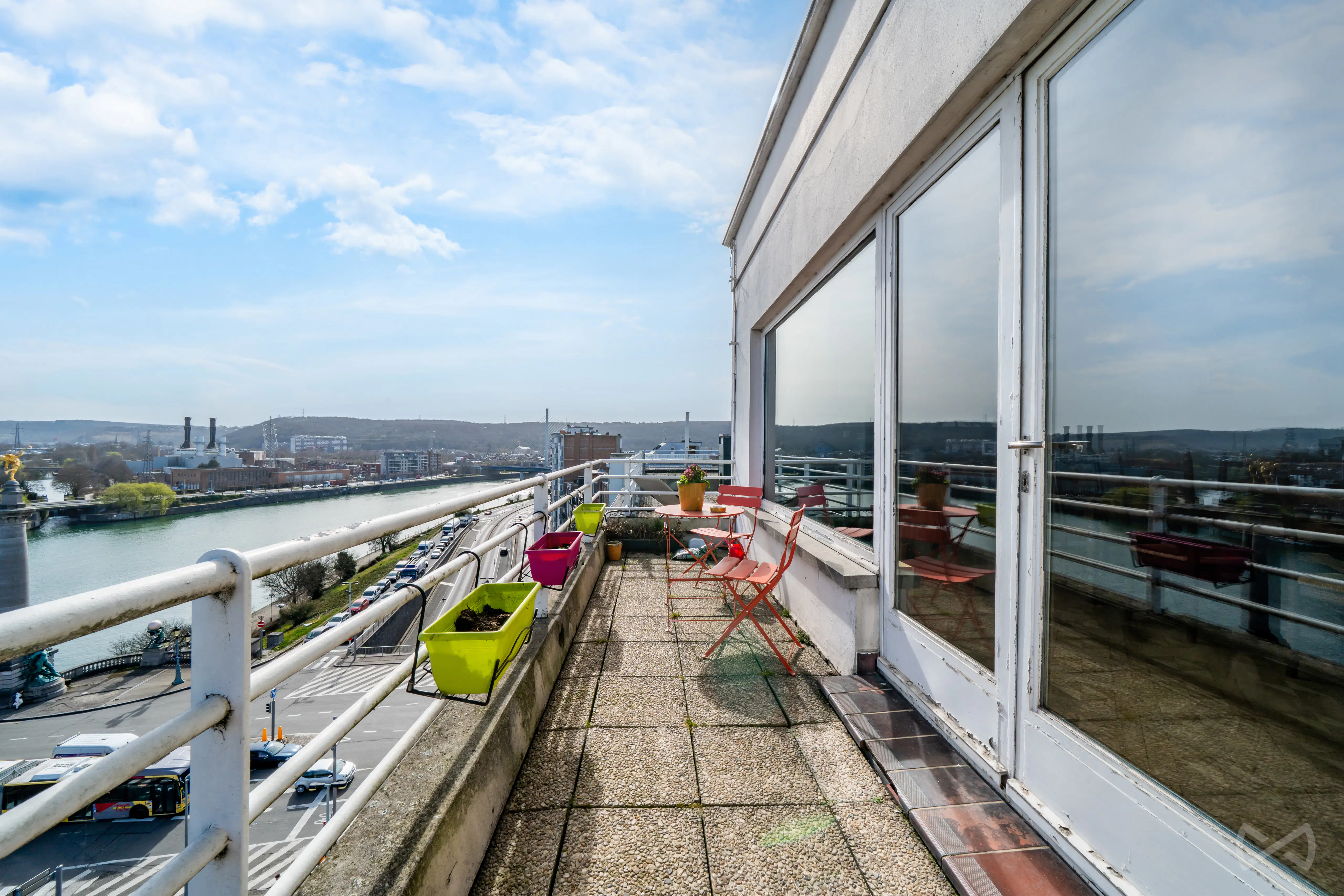 Picture 1 of 4 for Flat with three bedrooms in Liège