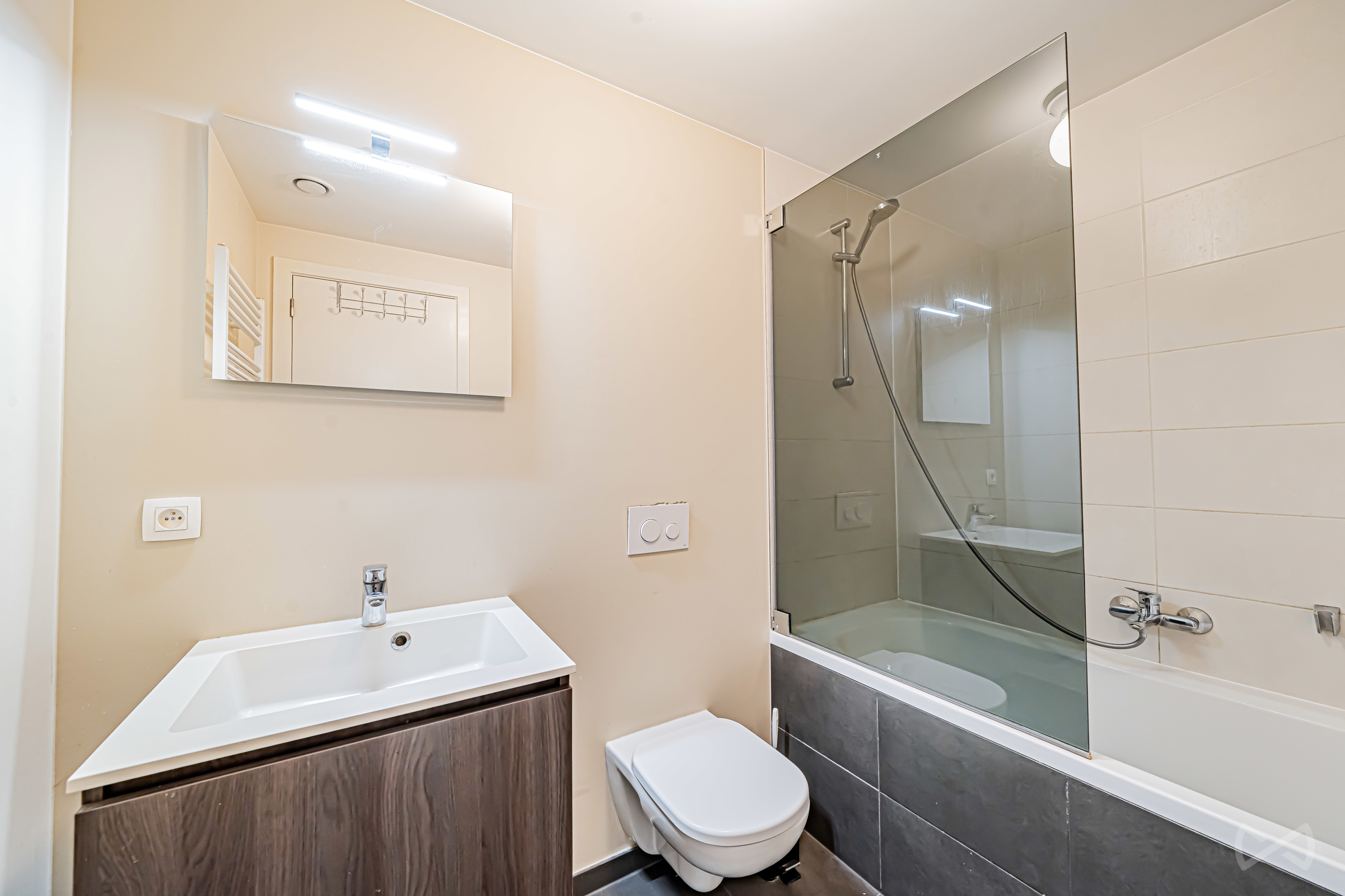 Picture 2 of 4 for Flat with two bedrooms in Schaerbeek