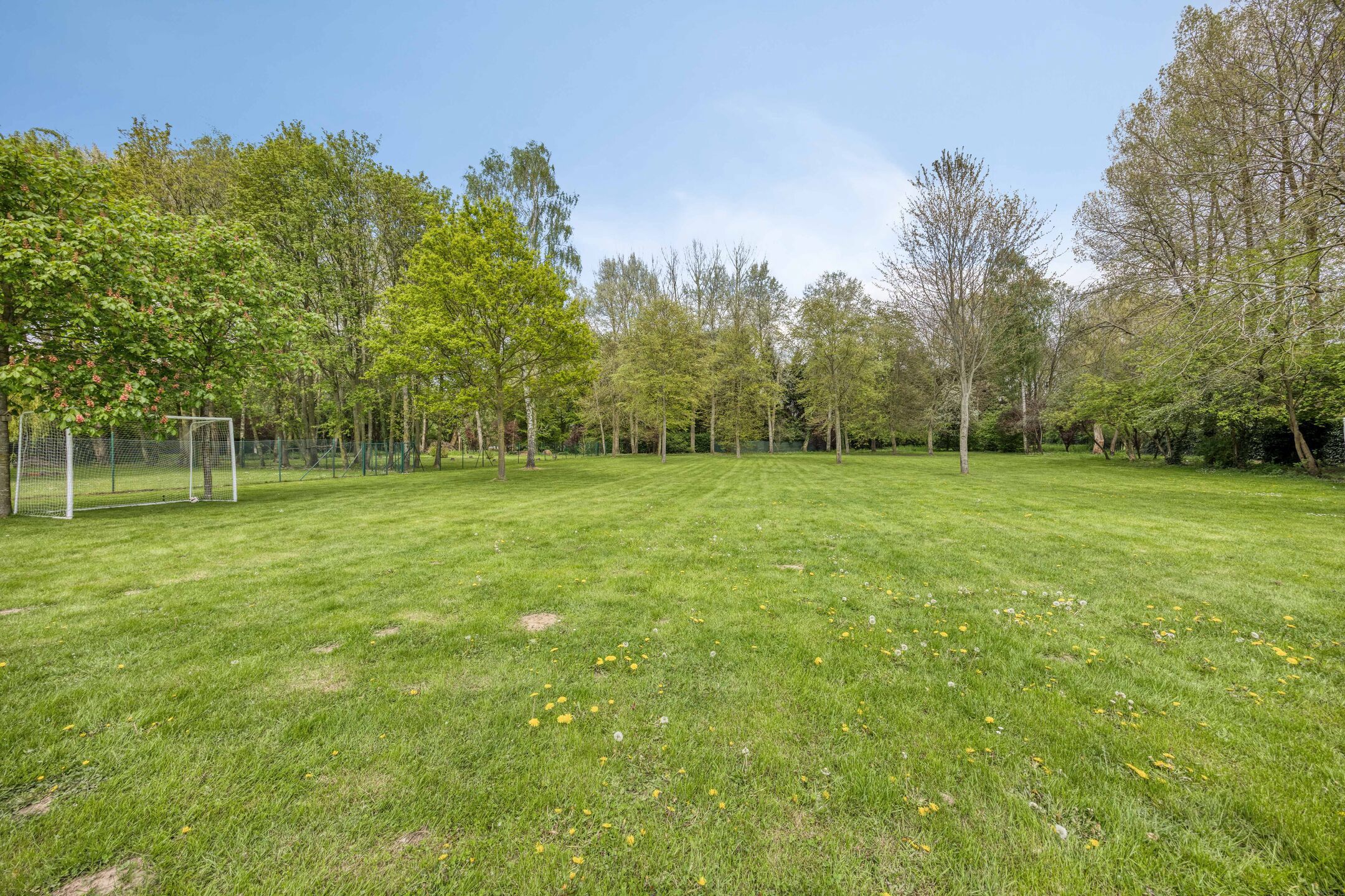 Picture 1 of 3 for Exceptional house with five bedrooms in Dilbeek