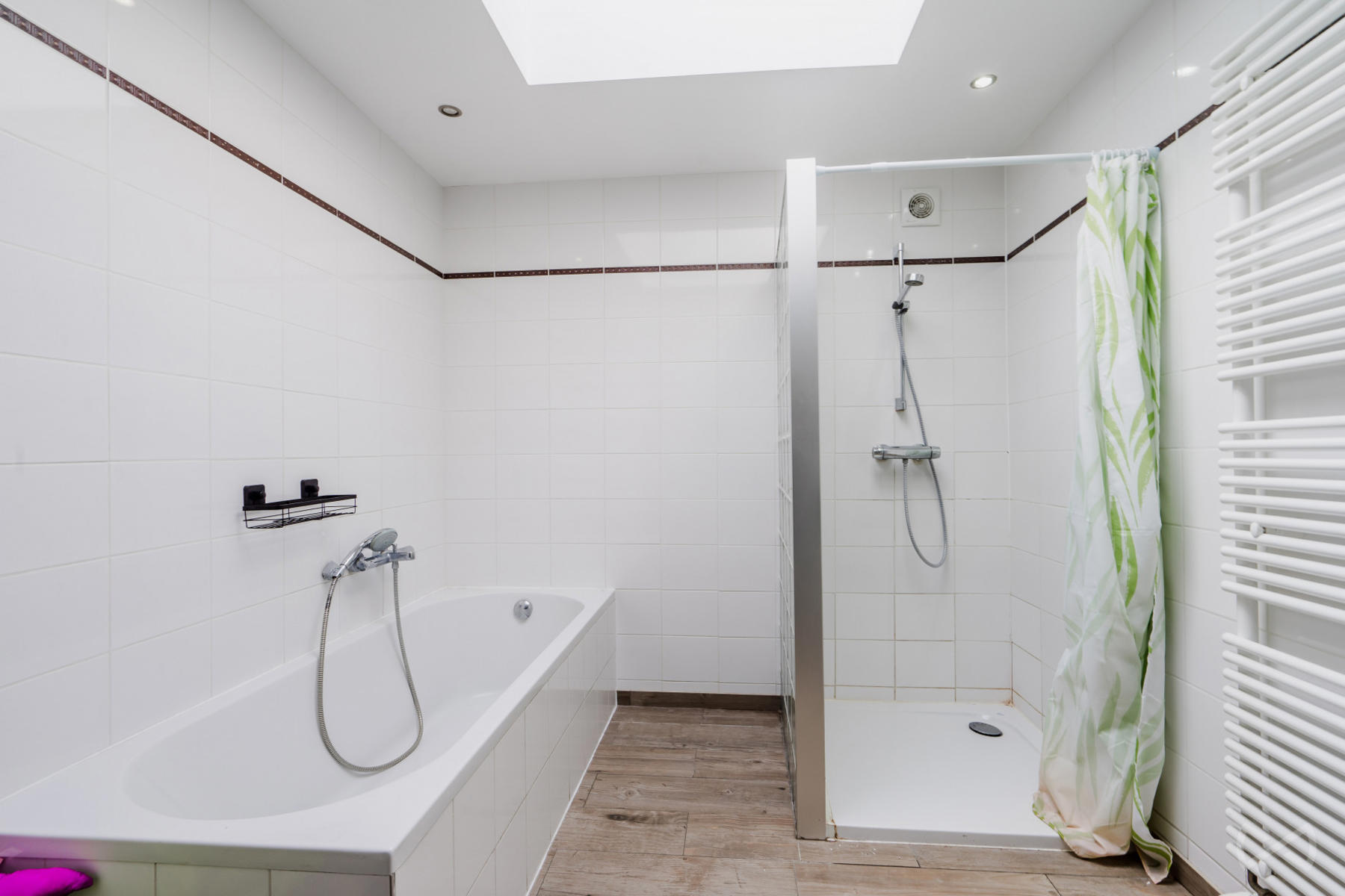 Photo 3 sur 4 pour Maison de quatre chambres à Couillet