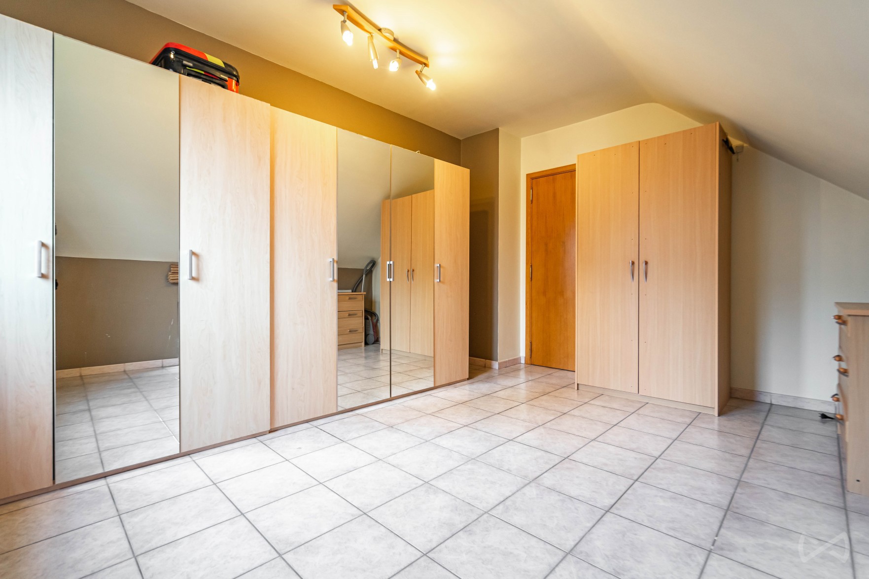 Picture 1 of 4 for House with four bedrooms in Somzée