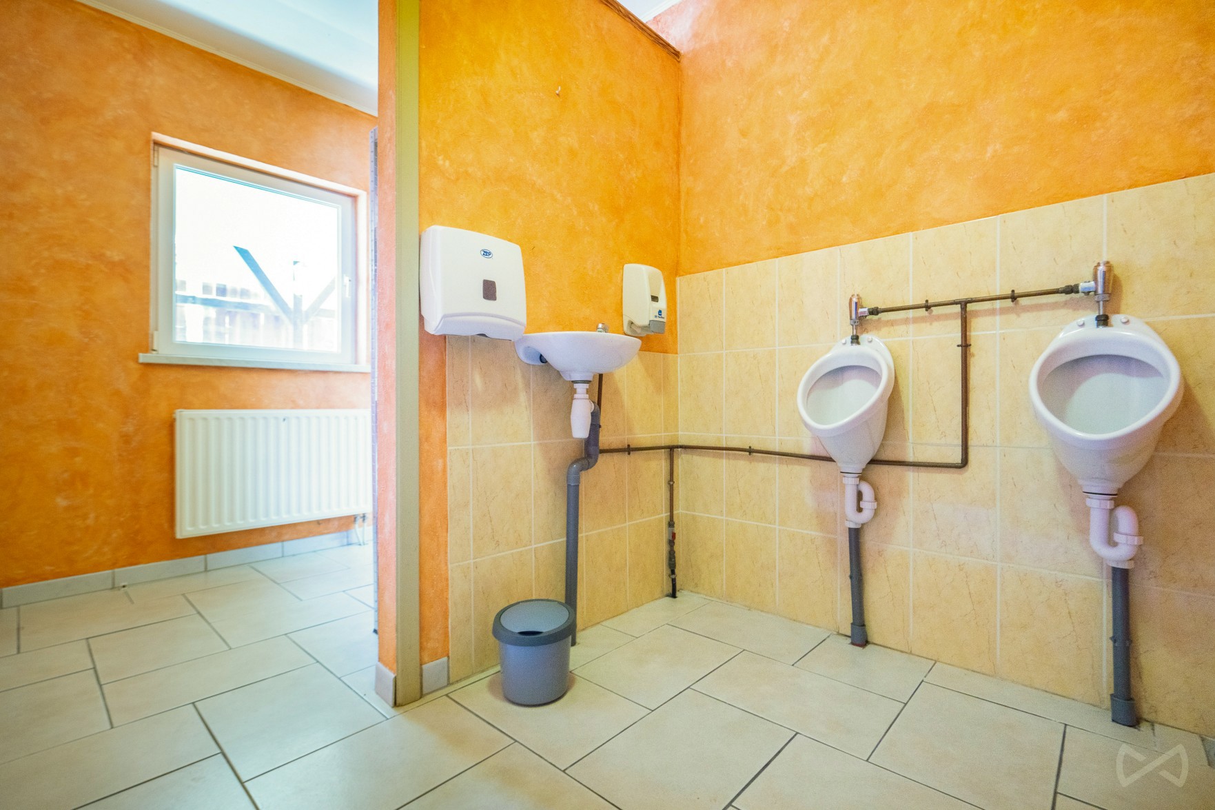 Picture 3 of 4 for Multi-purpose building with three bedrooms in Jumet