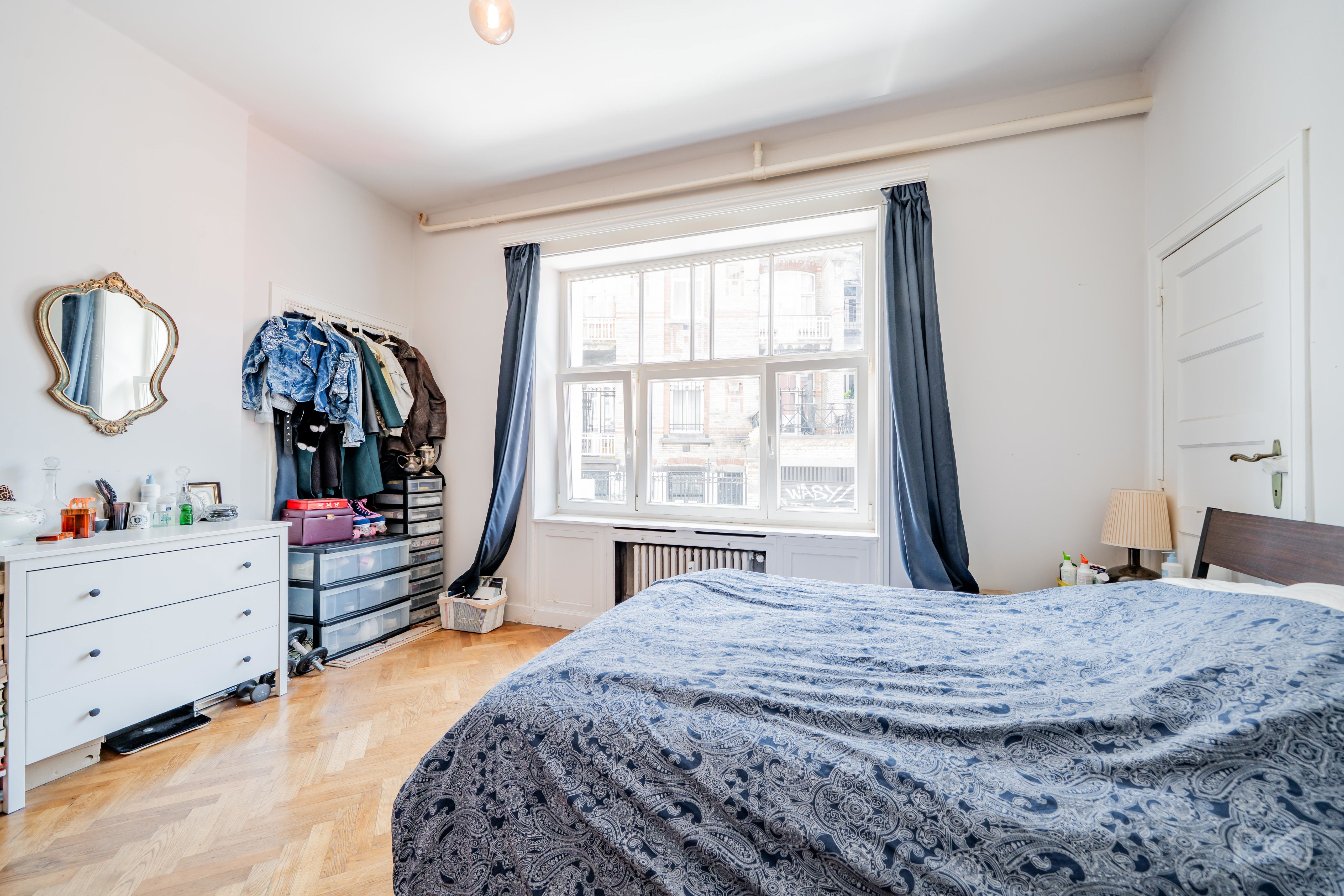 Foto 1 van 4 van Gelijkvloerse verdieping met twee slaapkamers in Saint-gilles