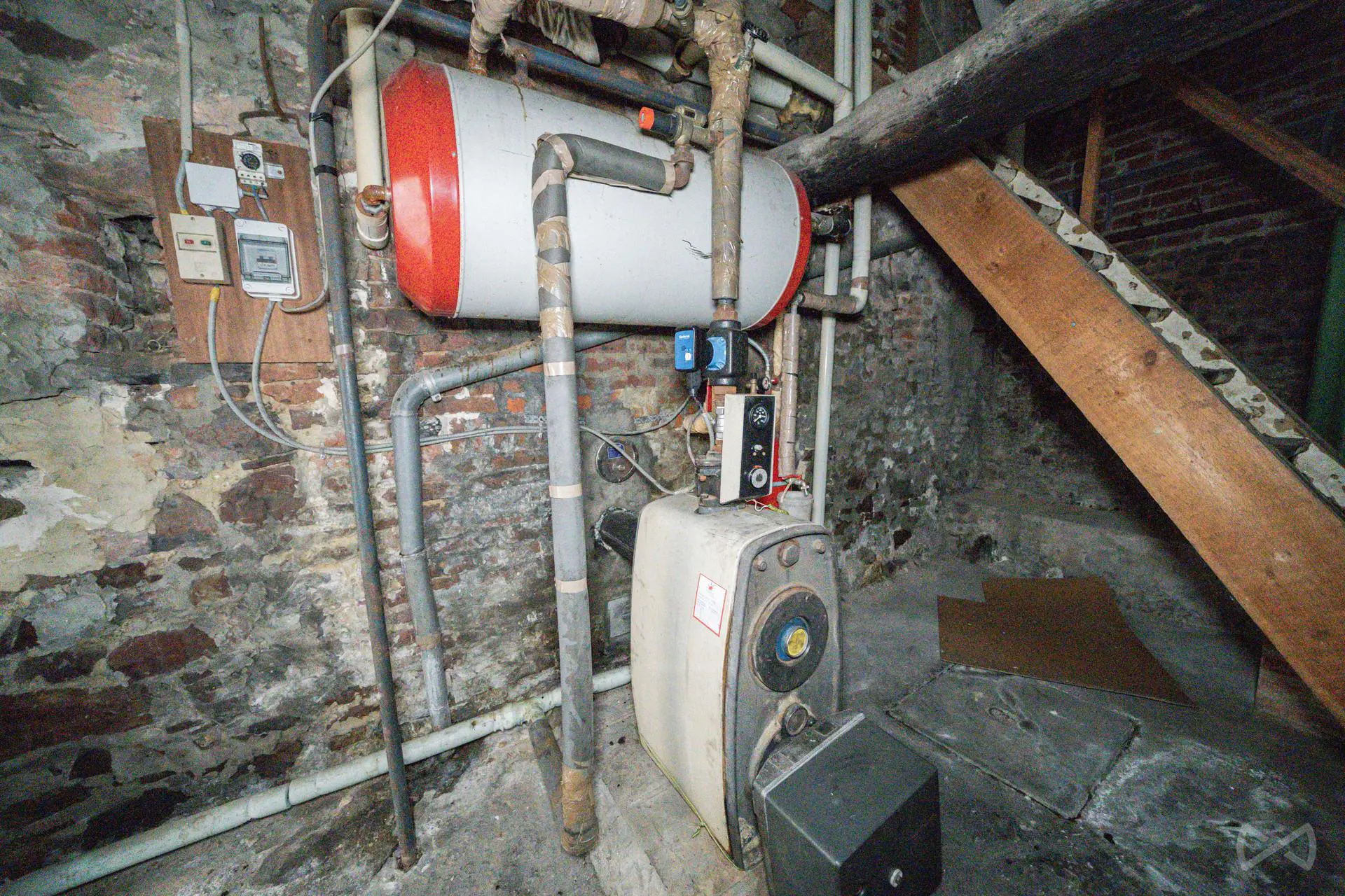 Photo 2 sur 4 pour Maison de cinq chambres à Peissant