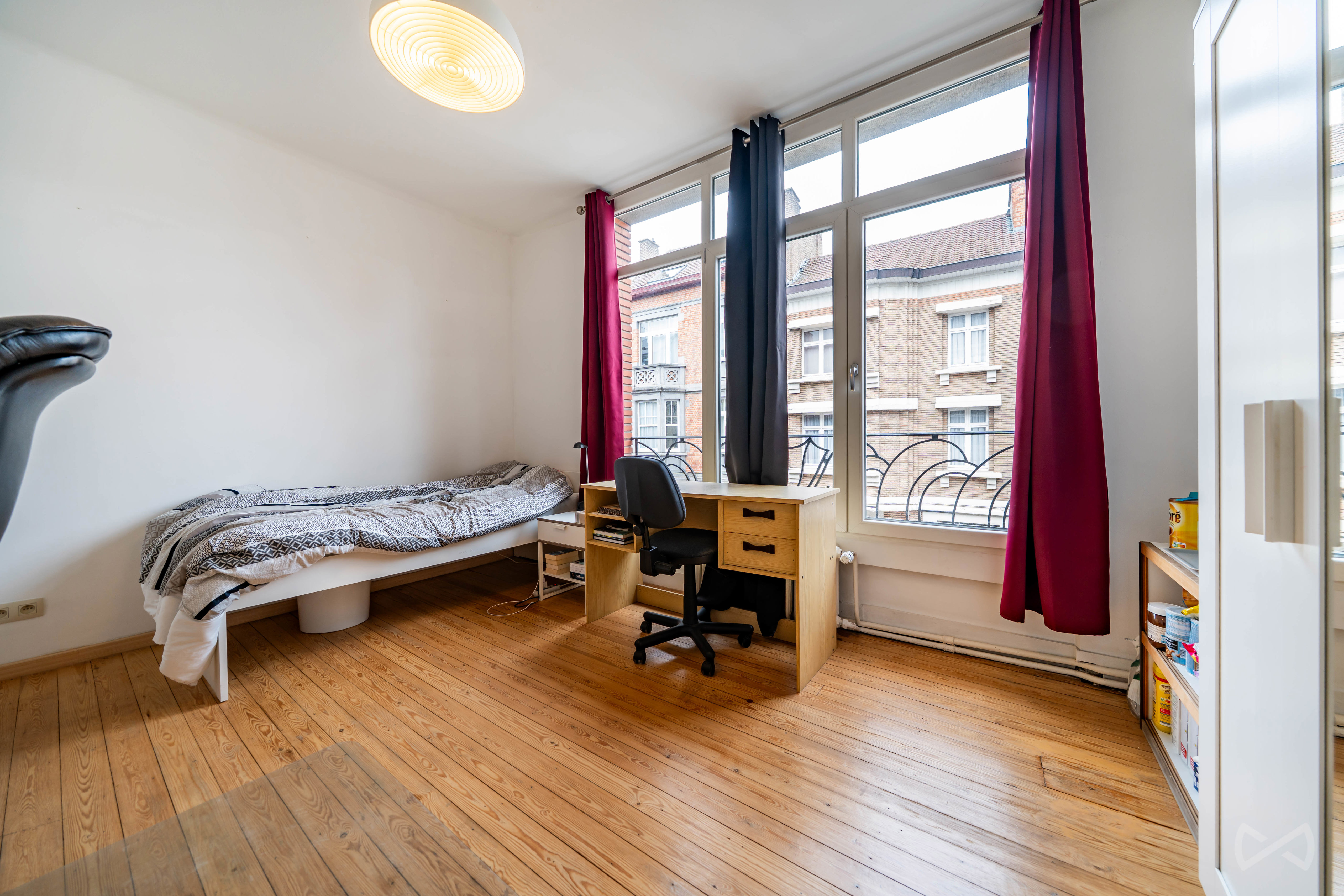 Photo 4 sur 4 pour Villa de six chambres à Jambes