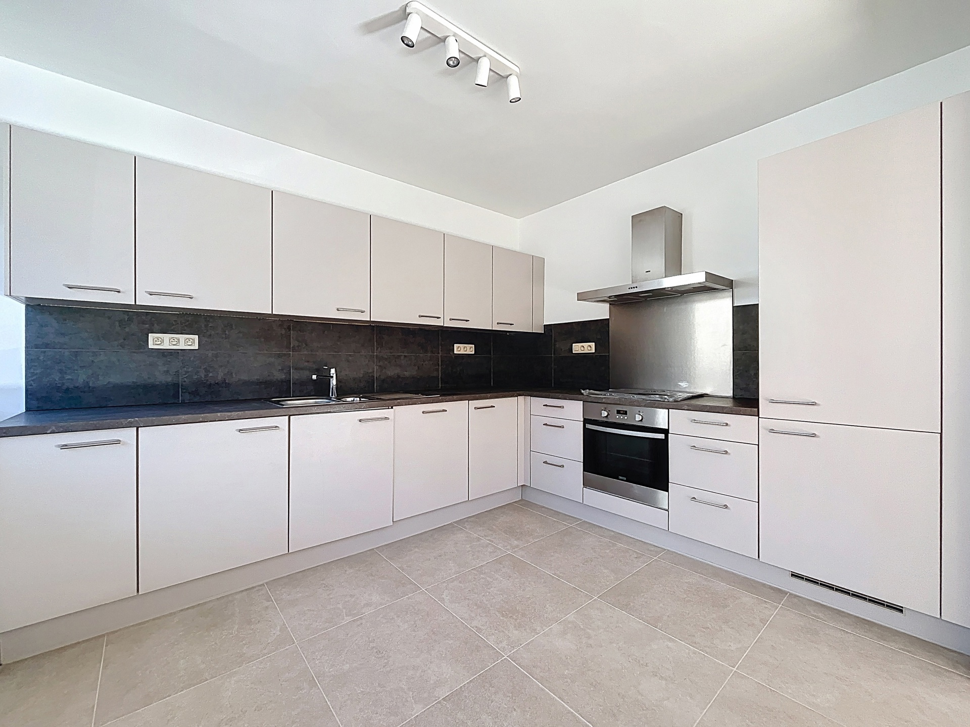 Foto 1 van 4 van Appartement met drie slaapkamers in Ixelles