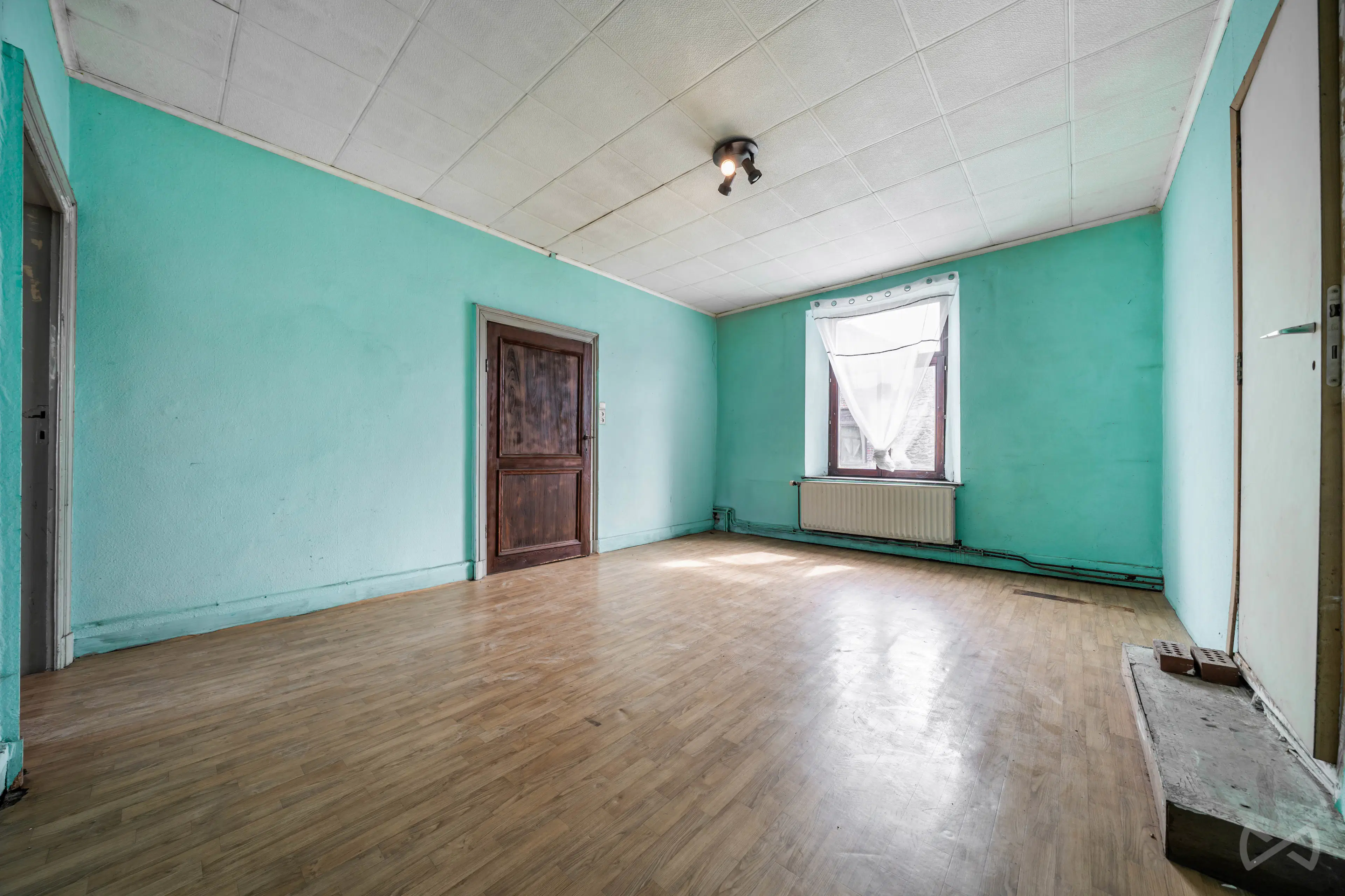 Picture 2 of 4 for Multi-purpose building with four bedrooms in Morialmé