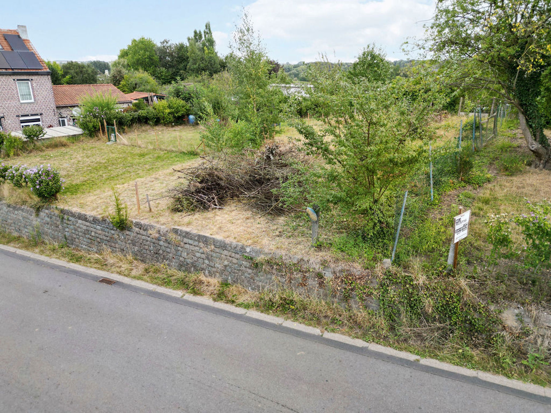 Photo 1 sur 3 pour Terrain à bâtir à Asse