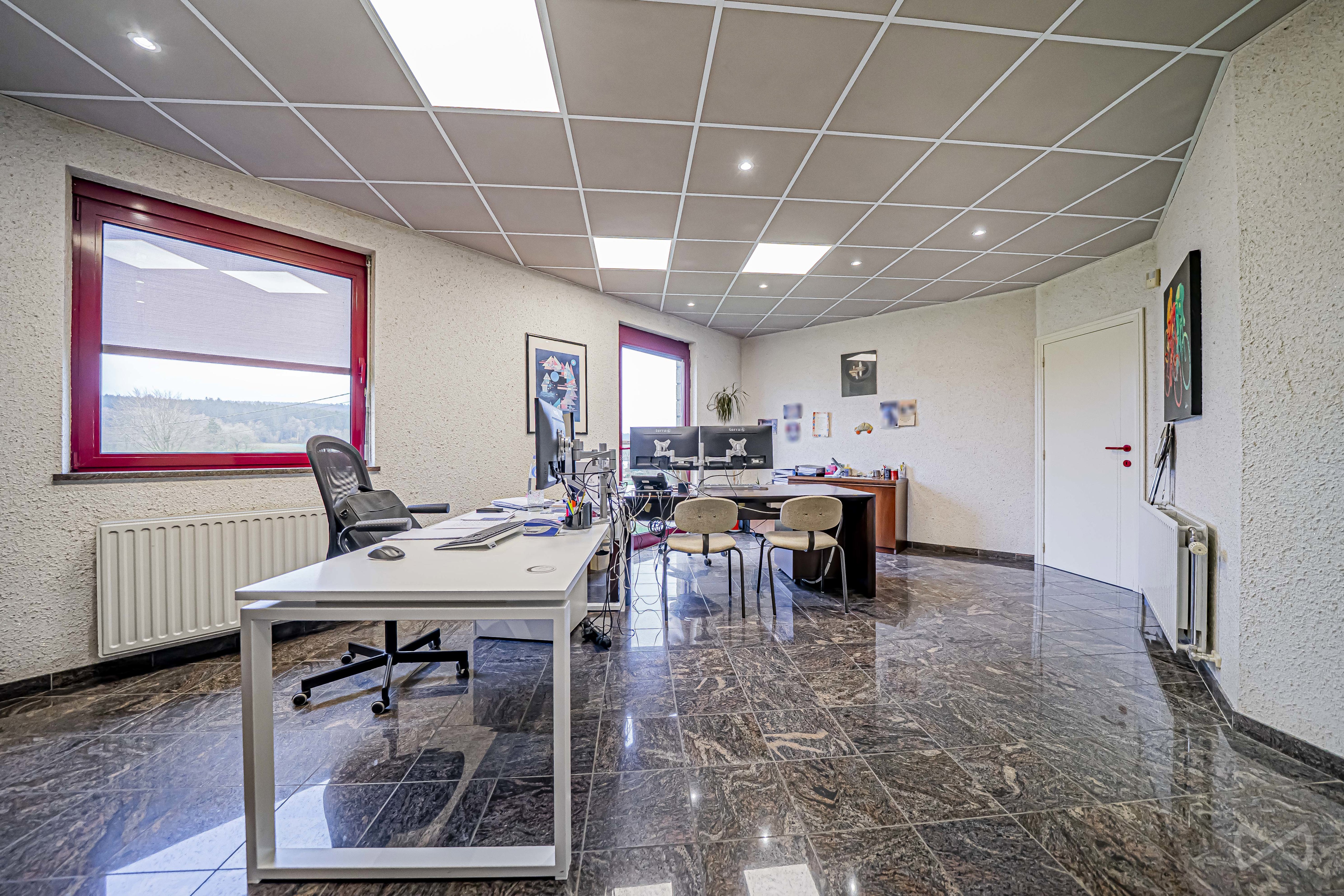 Picture 1 of 4 for Offices in Recht