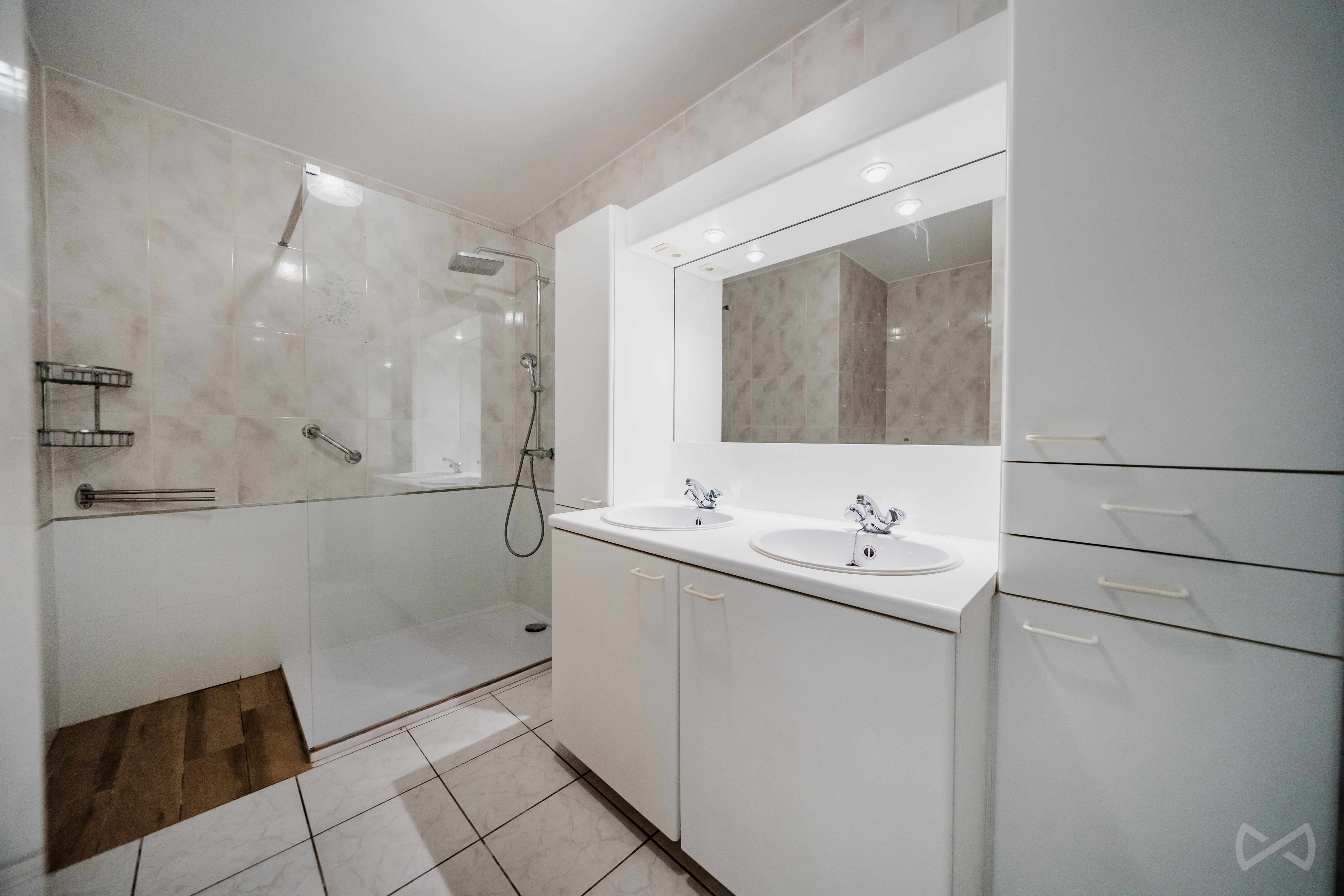 Picture 1 of 4 for Ground floor with three bedrooms in Linkebeek