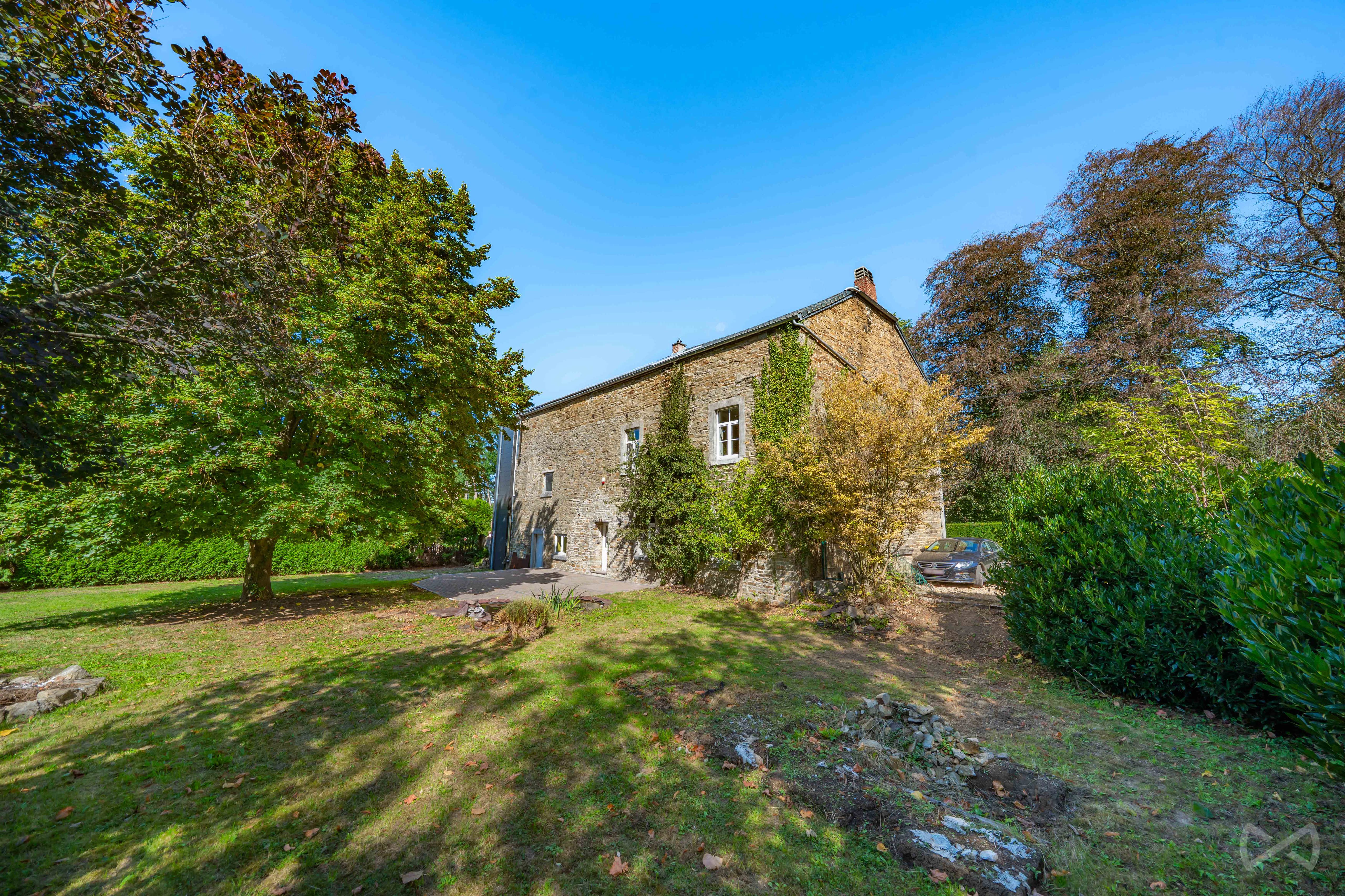 Picture 1 of 4 for Apartment block with eight bedrooms in Villers-le-temple