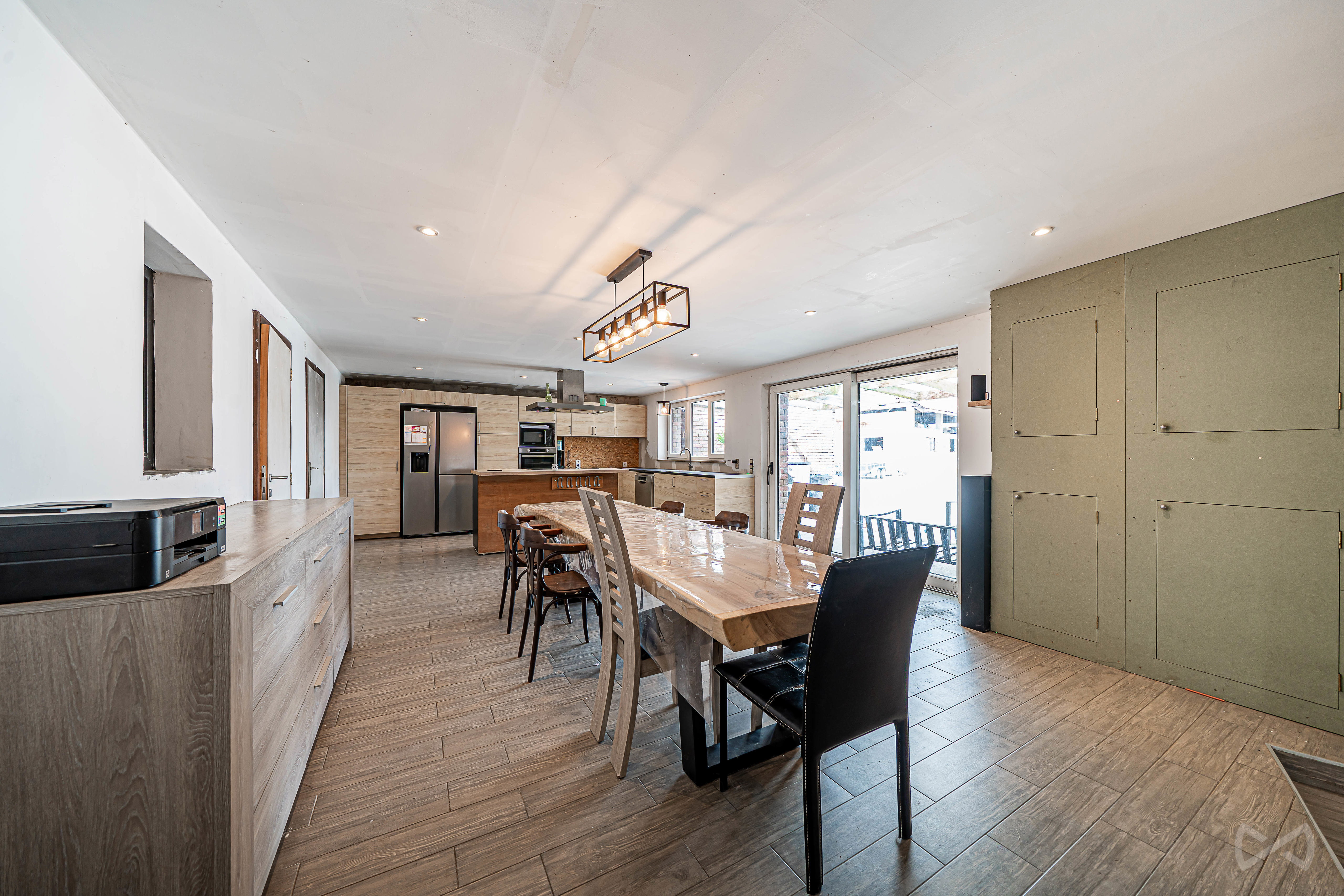 Picture 1 of 4 for House with six bedrooms in Isières