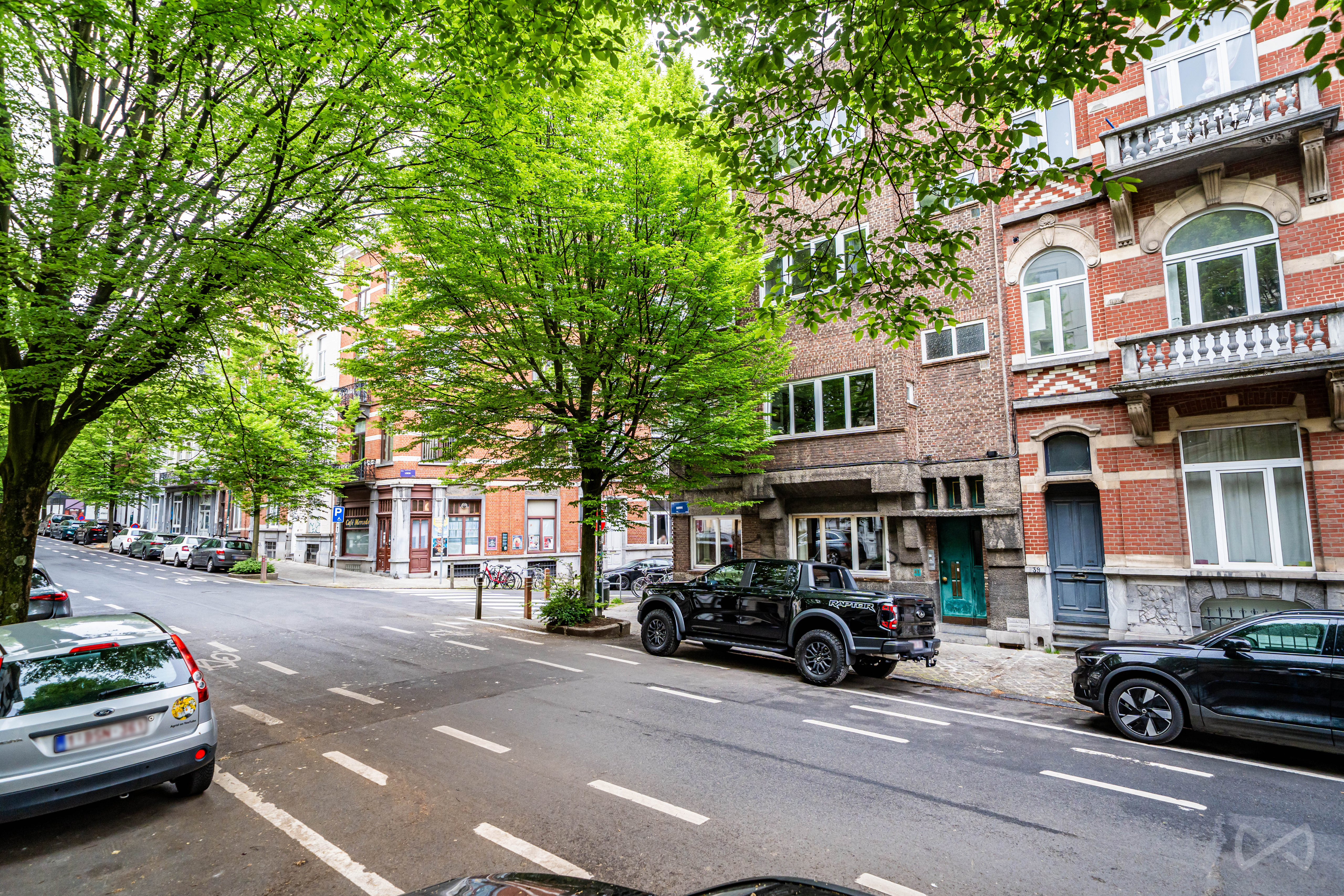 Picture 1 of 4 for Flat with three bedrooms in Saint-gilles