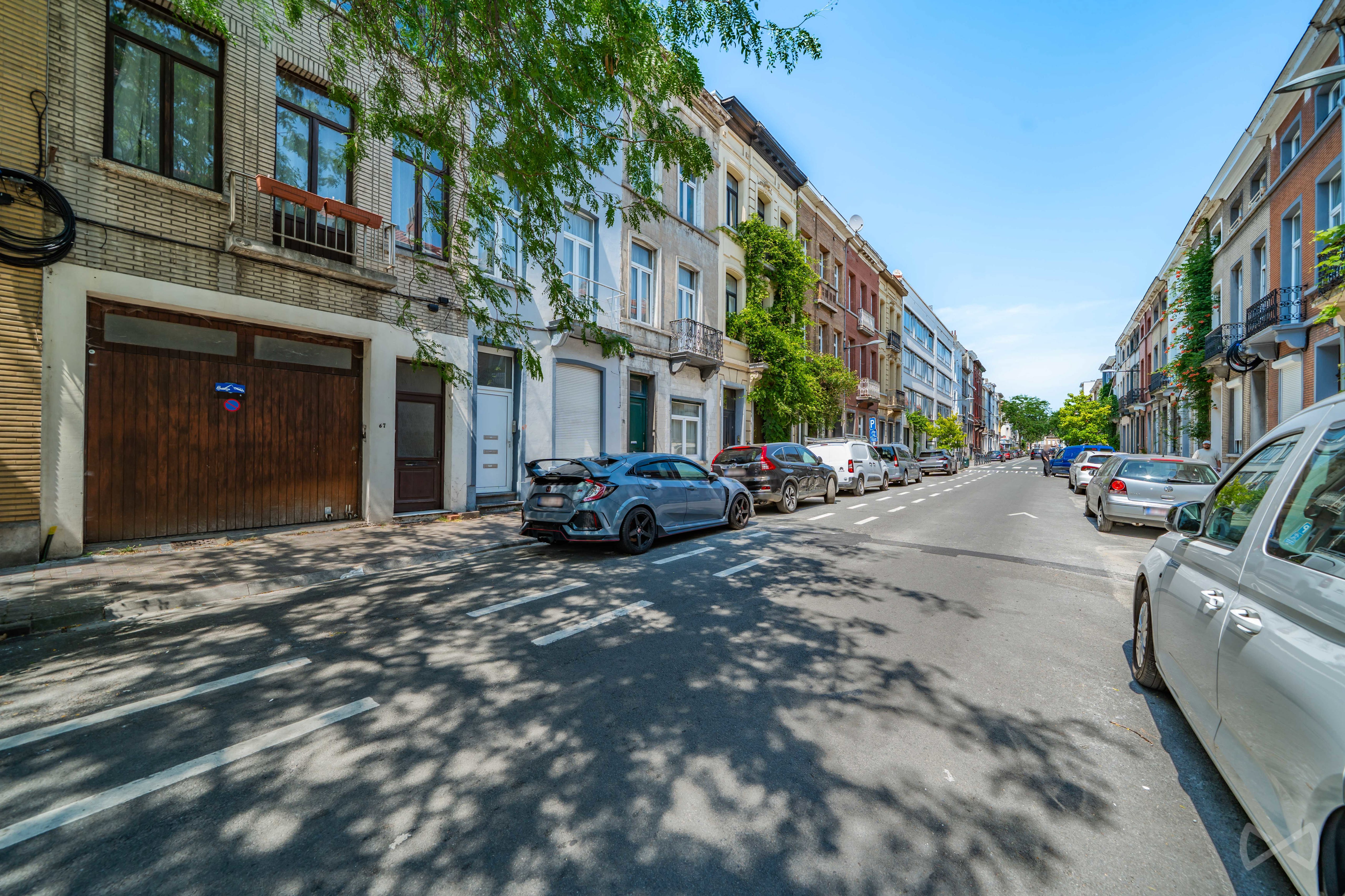 Picture 2 of 4 for House with seven bedrooms in Schaerbeek
