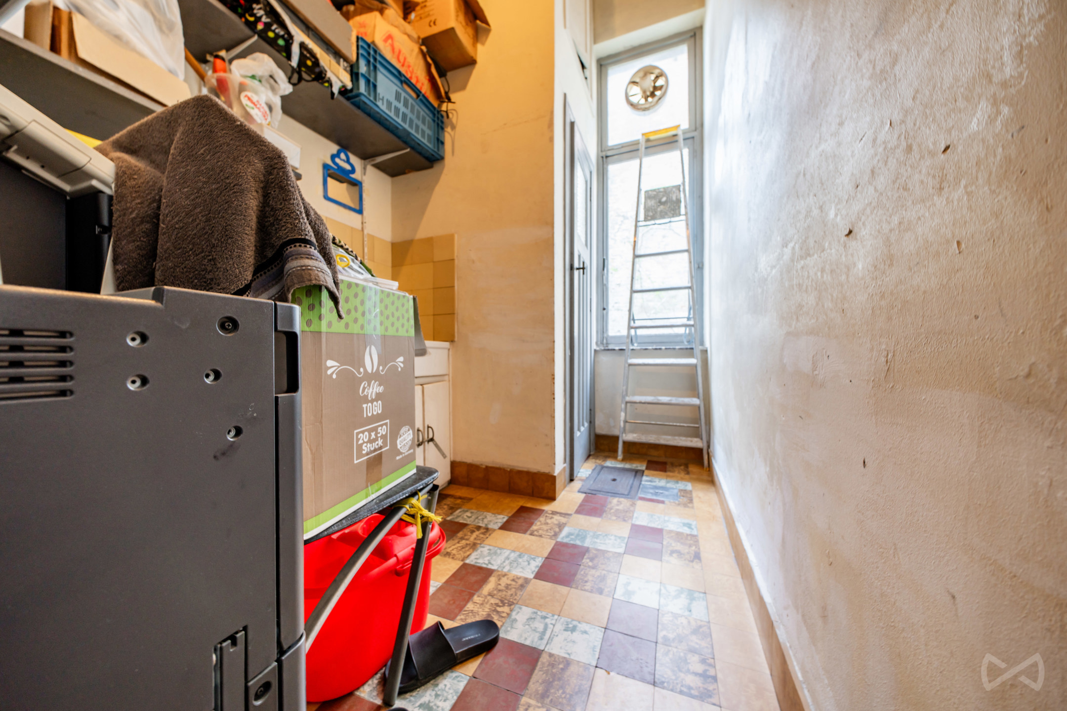 Picture 1 of 2 for Individual shop in Uccle