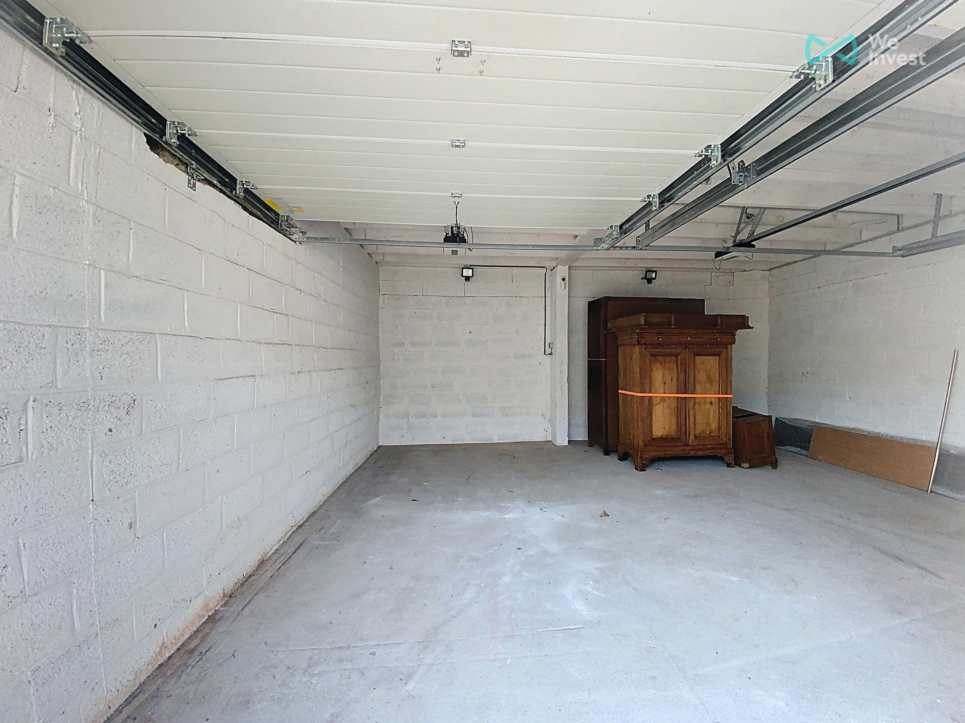 Picture 2 of 3 for Garage in Waterloo