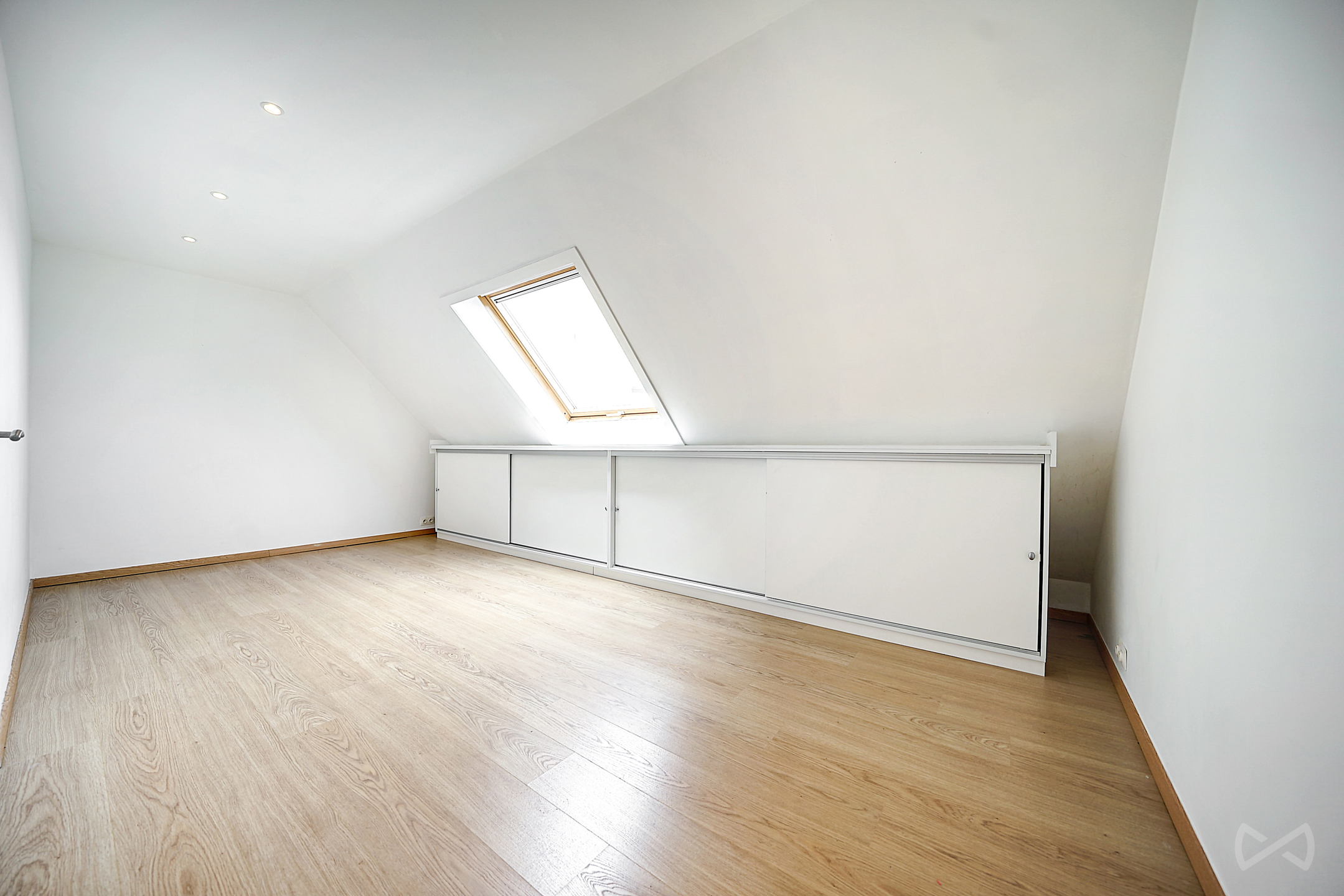 Picture 3 of 4 for Flat with five bedrooms in Molenbeek-saint-jean