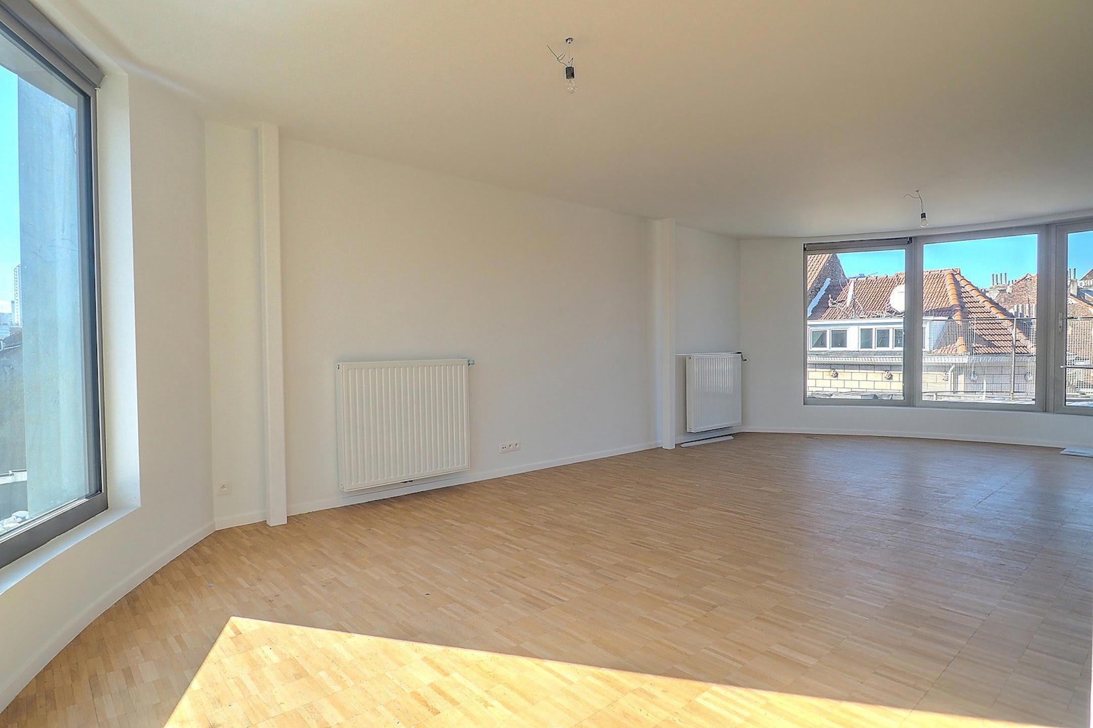 Foto 3 van 4 van Duplex met vier slaapkamers in Schaerbeek