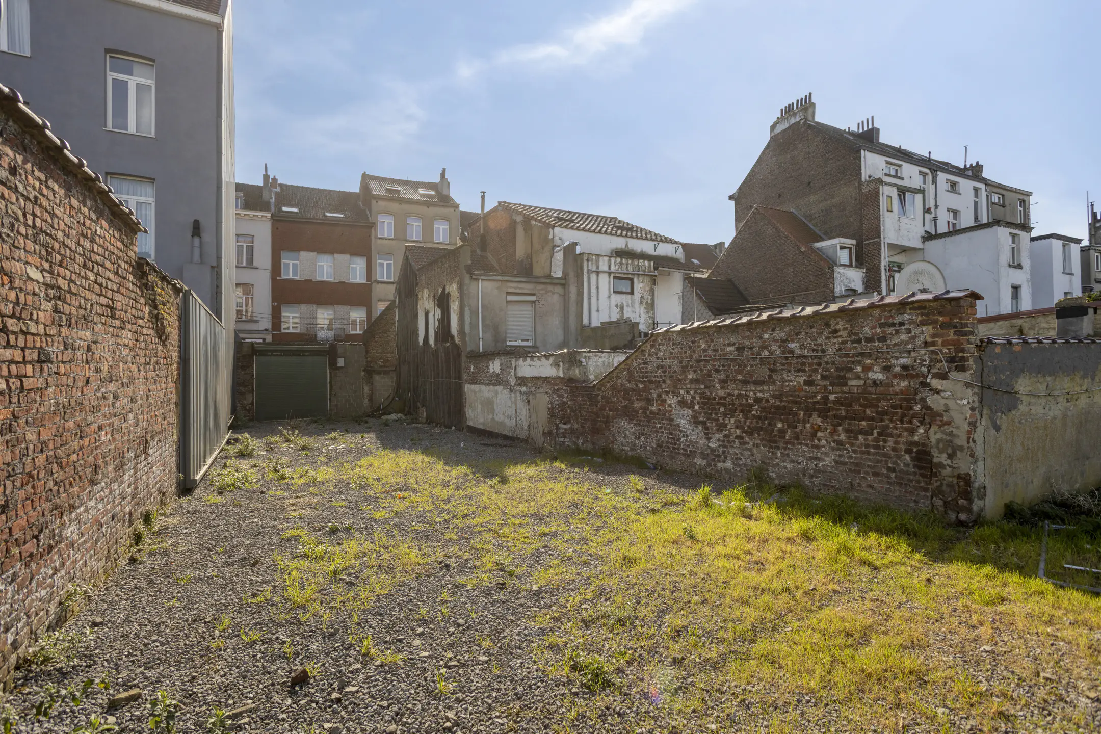 Picture 3 of 3 for Building ground in Anderlecht