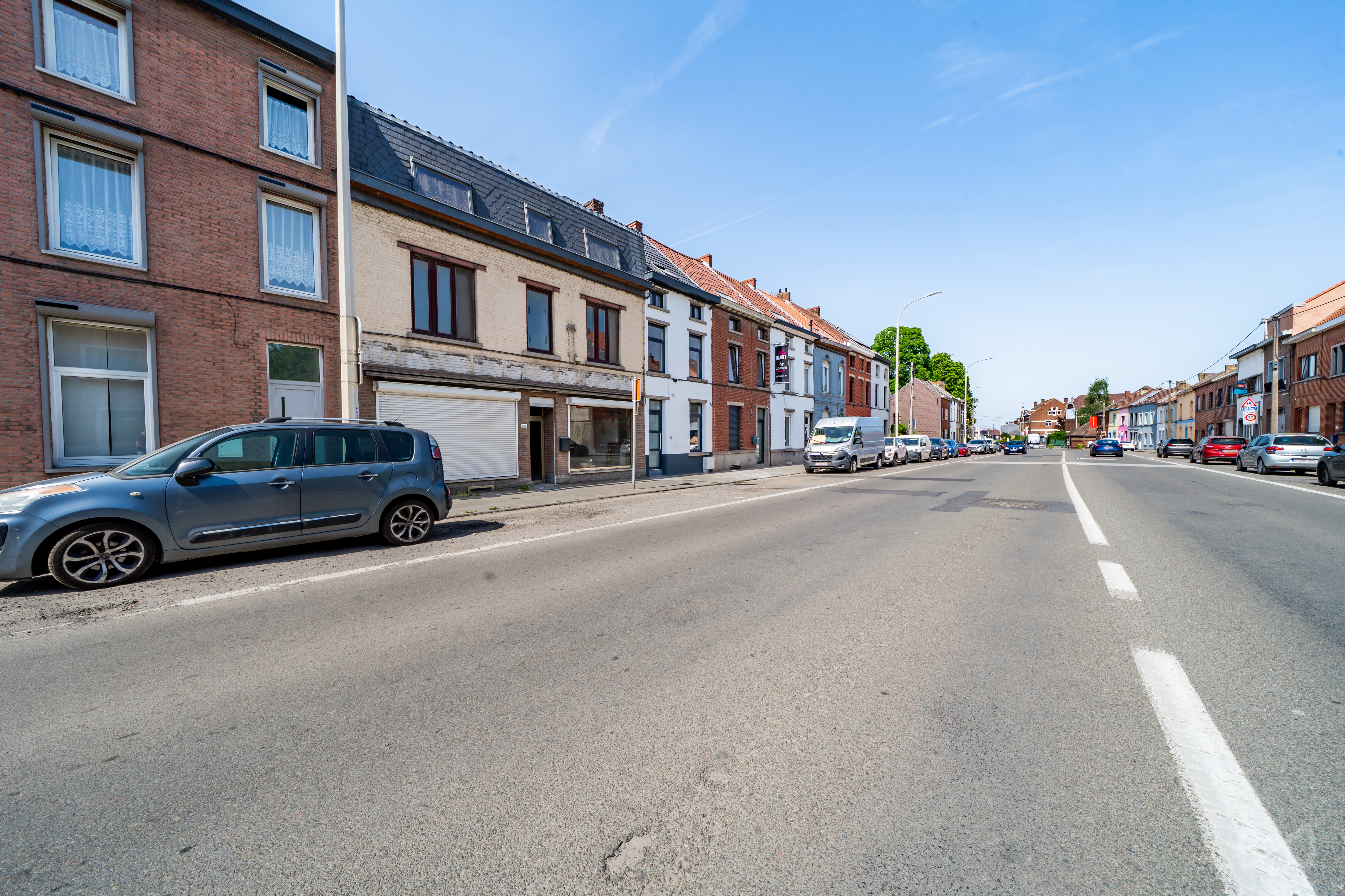 Picture 1 of 4 for Multi-purpose building with four bedrooms in Braine-le-comte