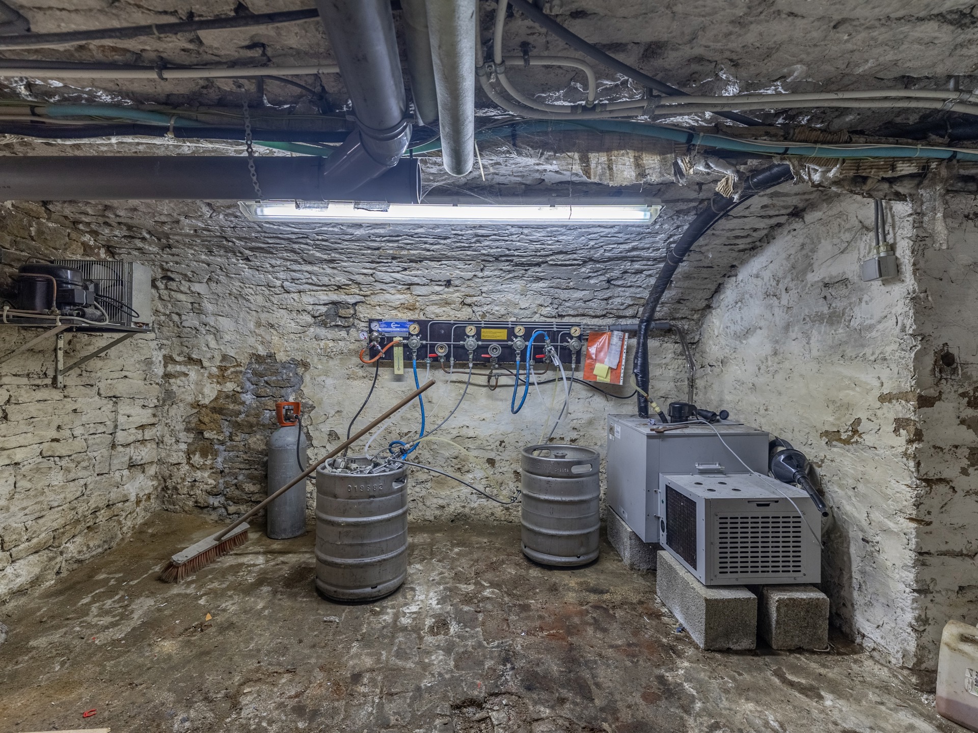 Picture 2 of 4 for Multi-purpose building with one bedroom in Virton