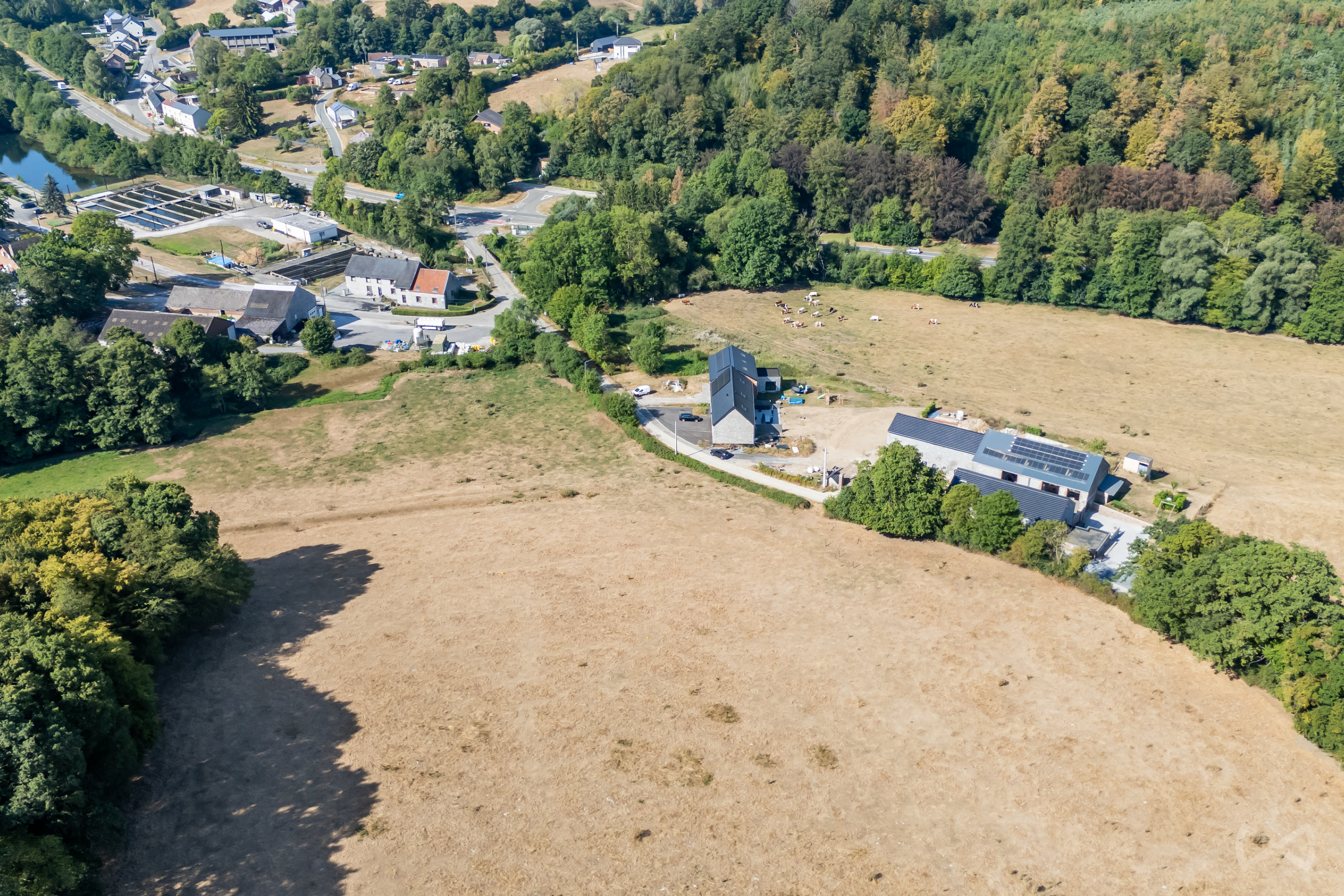 Picture 3 of 4 for Ground in Walcourt