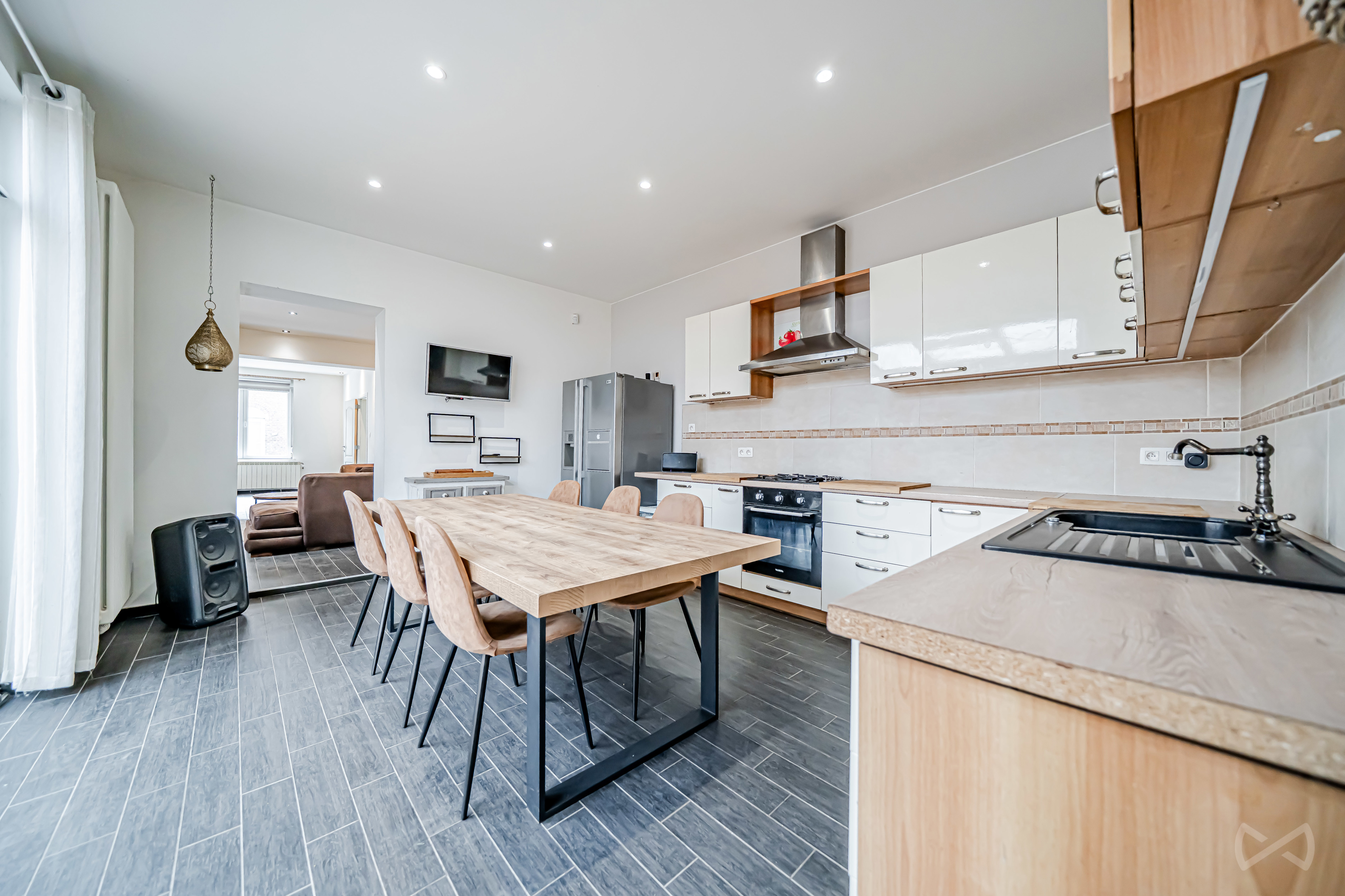 Picture 1 of 4 for House with six bedrooms in ChÂtelet