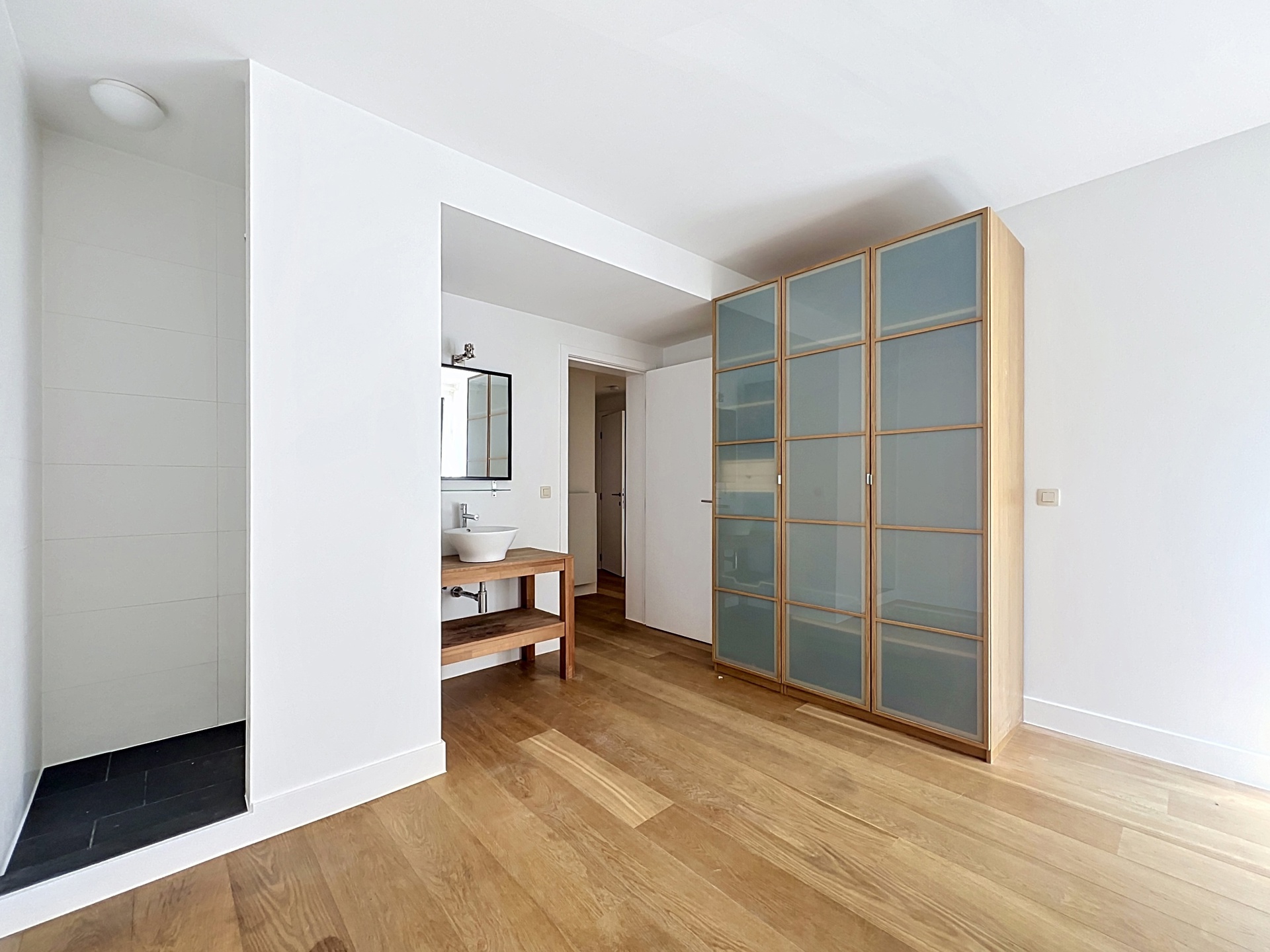 Picture 4 of 4 for Flat with three bedrooms in Saint-Gilles
