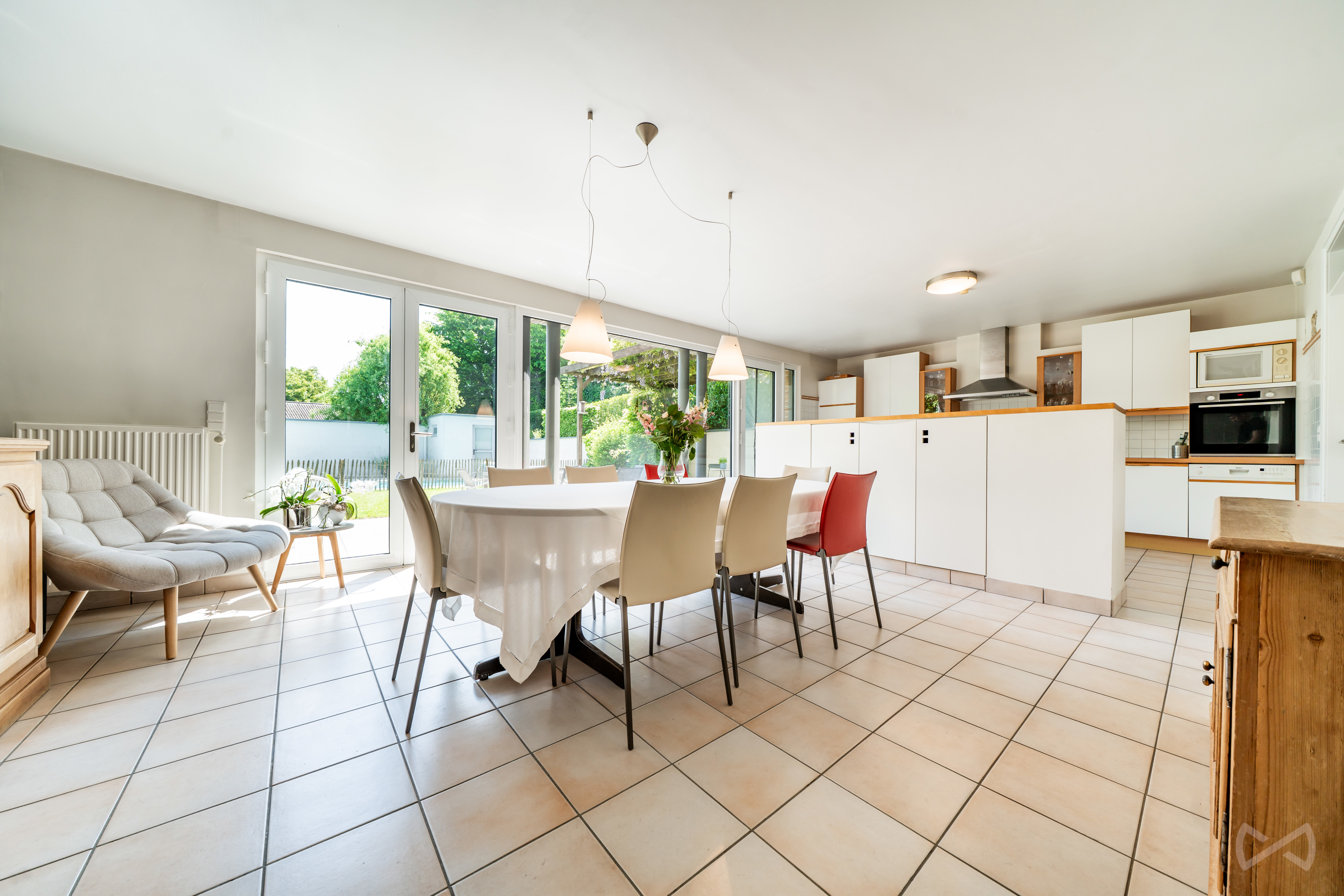 Photo 2 sur 4 pour Maison de cinq chambres à Céroux-mousty