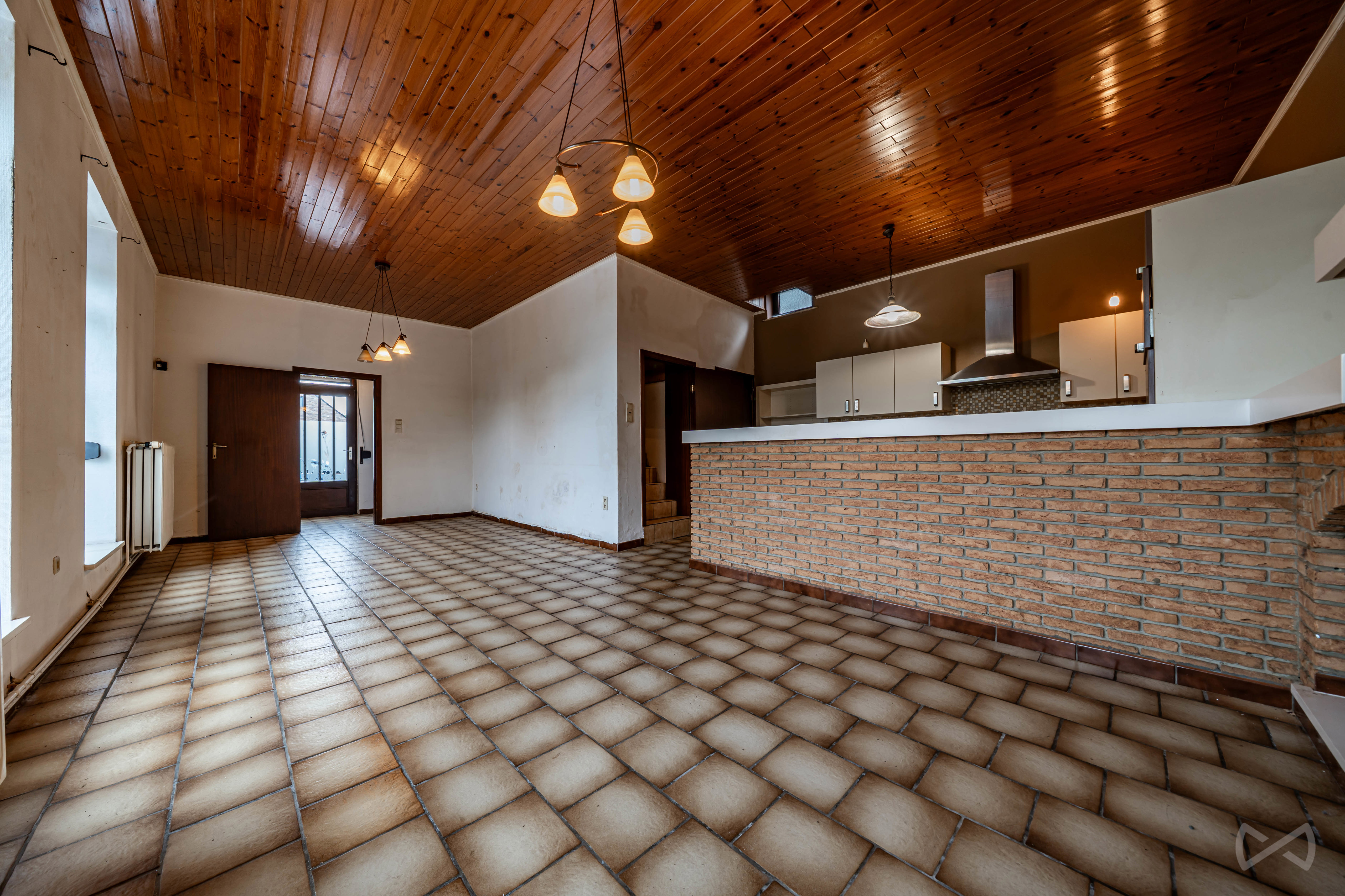Photo 3 sur 4 pour Immeuble mixte de six chambres à Ghislenghien