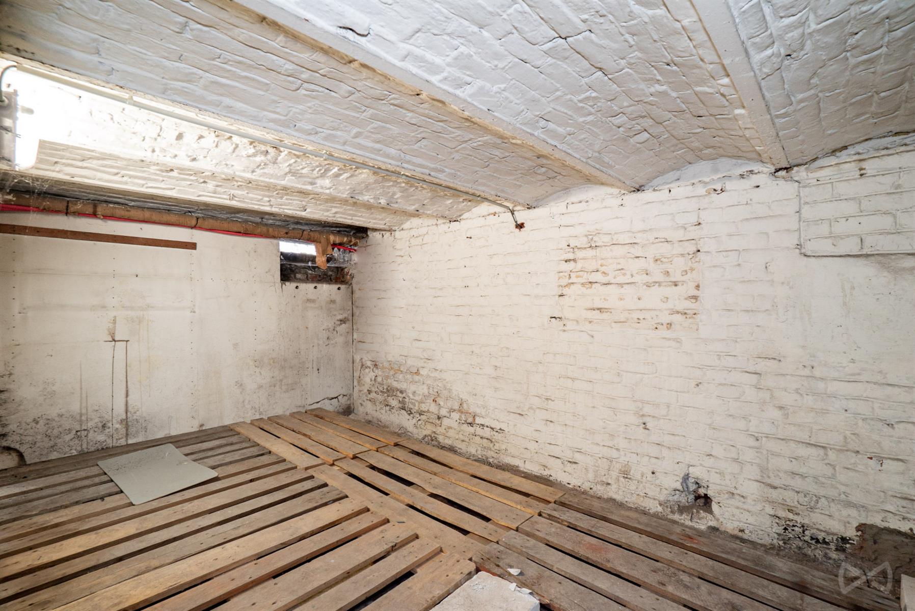 Picture 2 of 4 for Multi-purpose building in Marcinelle