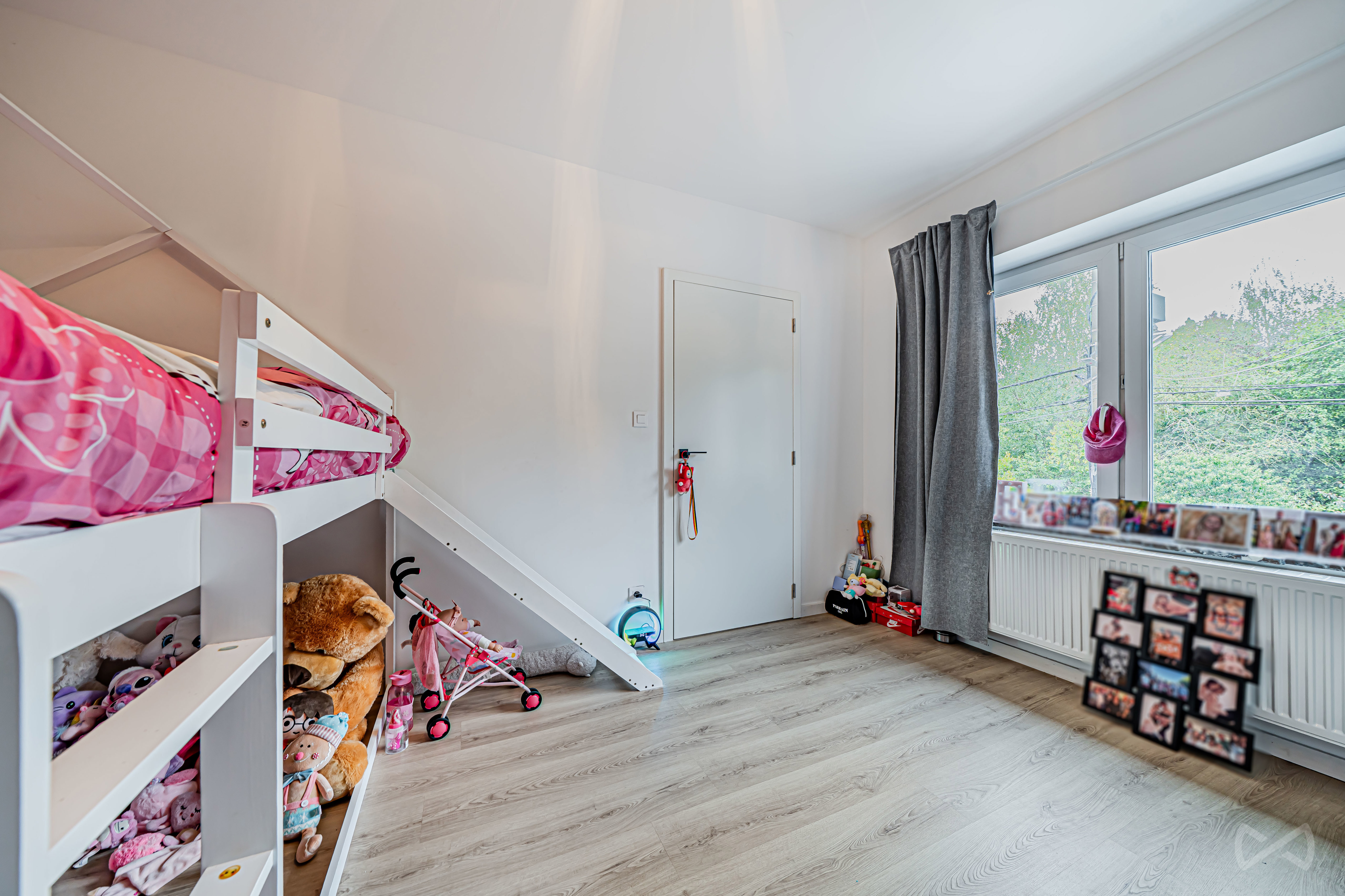 Picture 1 of 4 for House with five bedrooms in Lens-saint-servais