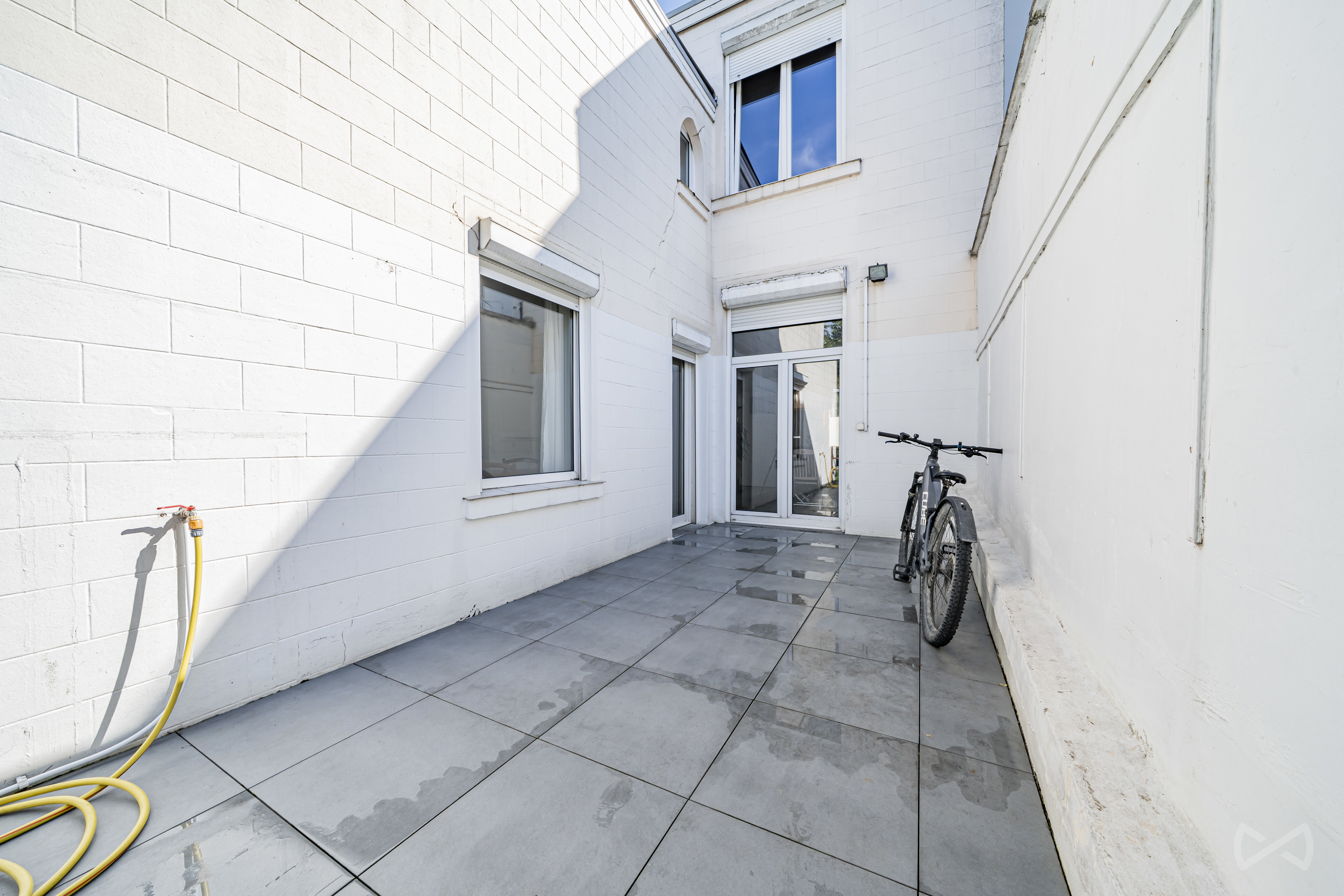 Photo 2 sur 4 pour Maison de quatre chambres à Waterloo