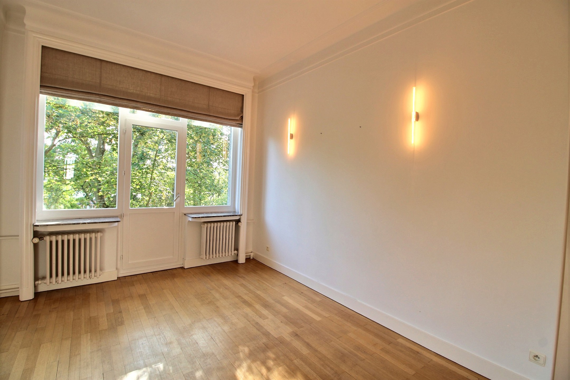 Picture 1 of 4 for Flat with two bedrooms in Uccle