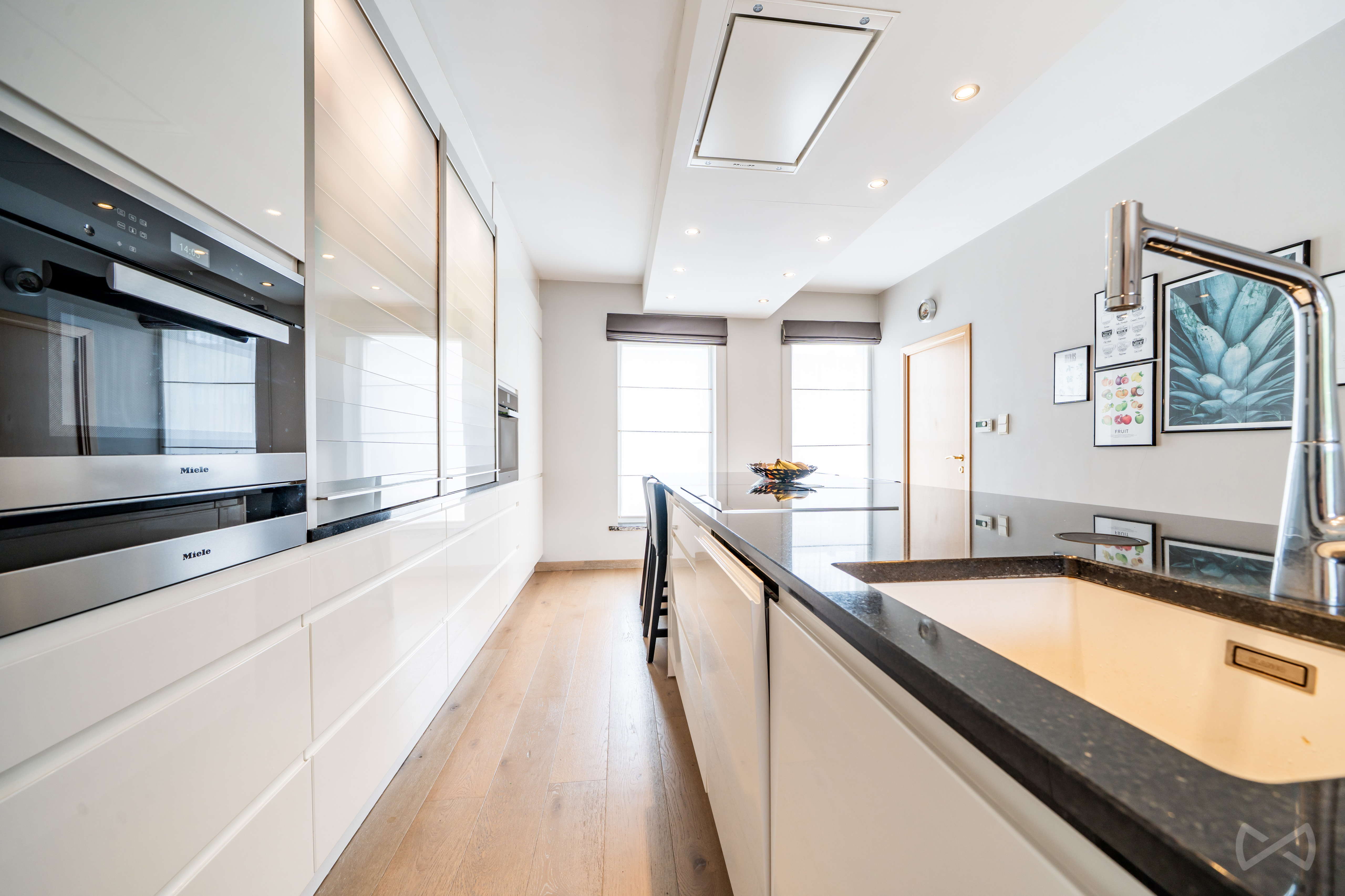 Picture 2 of 4 for House with five bedrooms in Mont-sur-marchienne