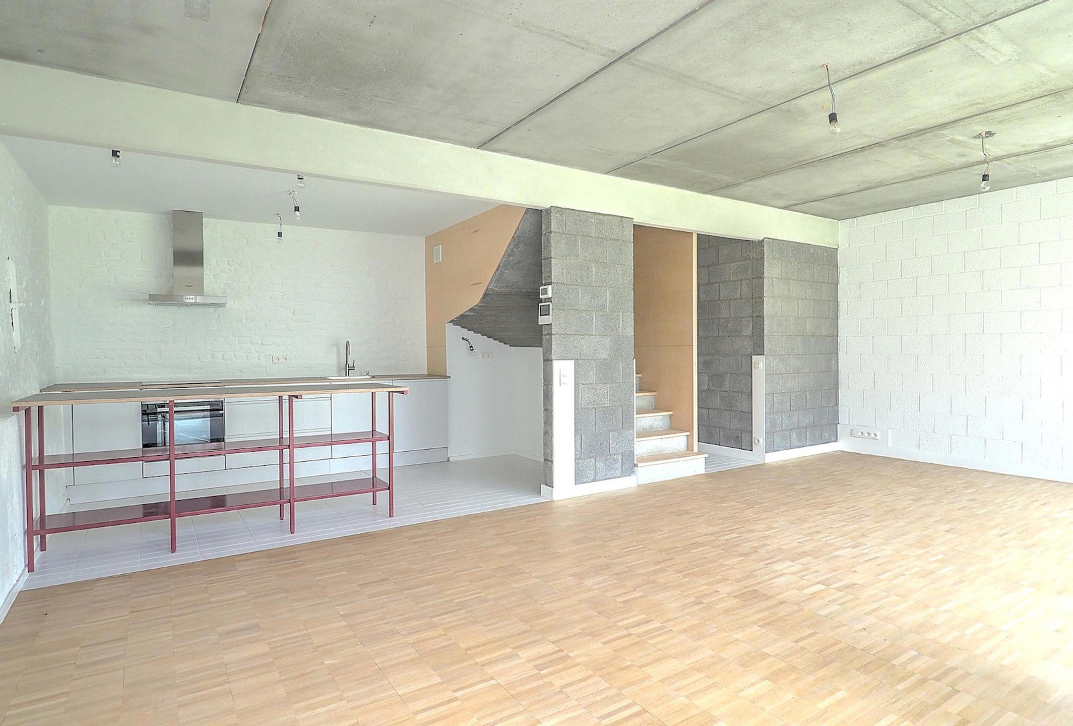 Picture 1 of 4 for House with five bedrooms in Molenbeek-Saint-Jean