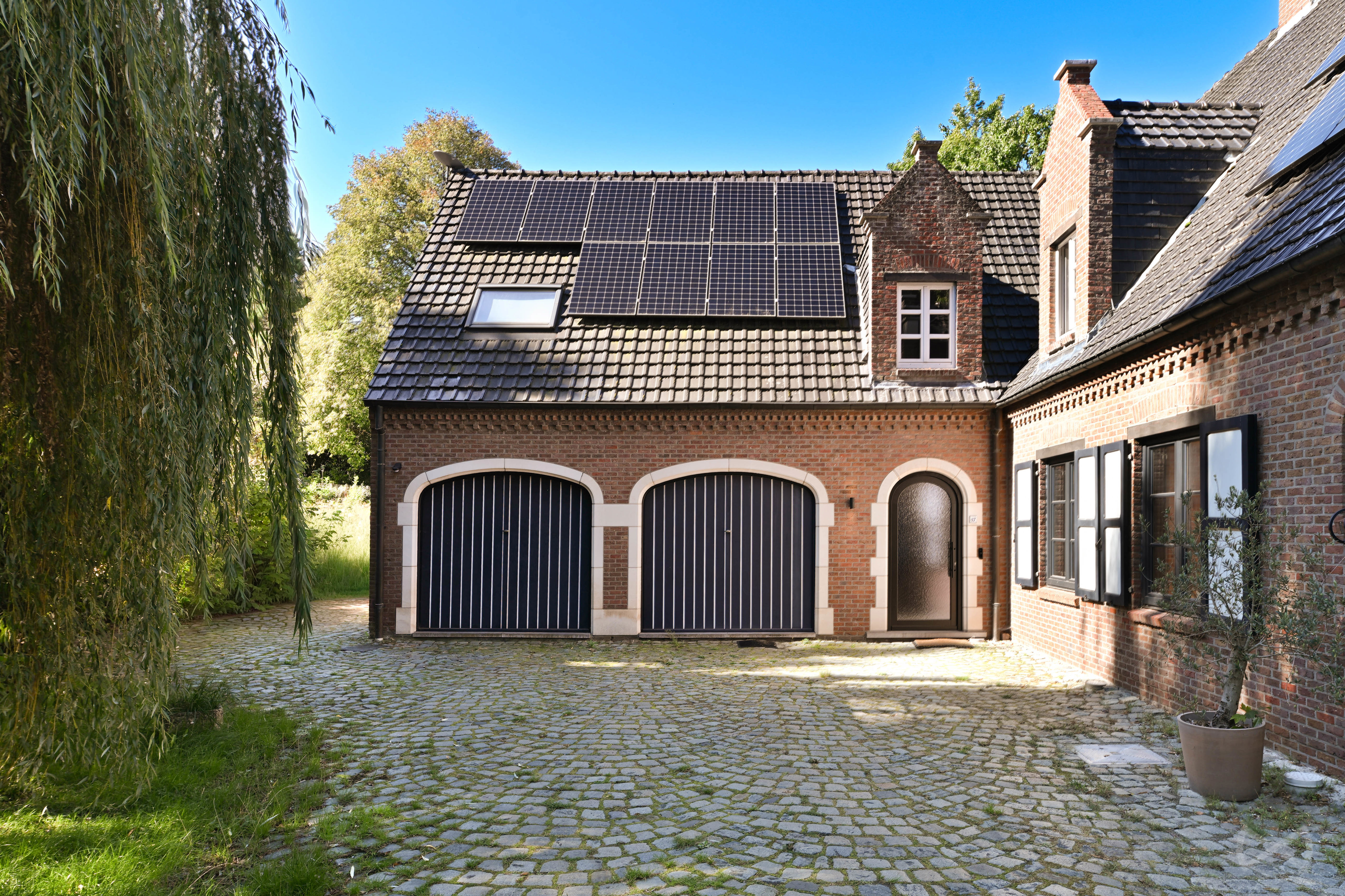 Picture of the property