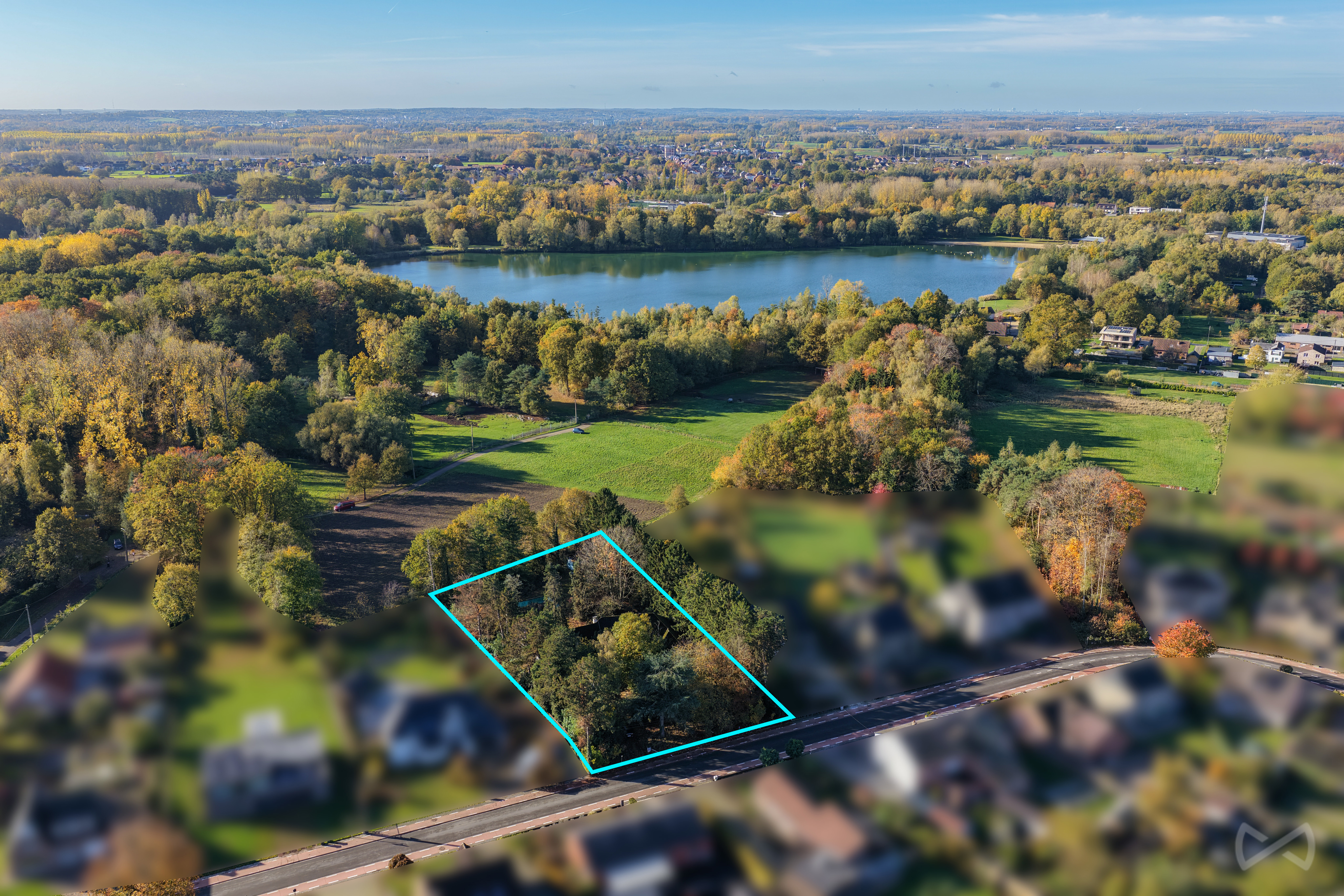 Foto 2 van 3 van Villa met vier slaapkamers in Rotselaar