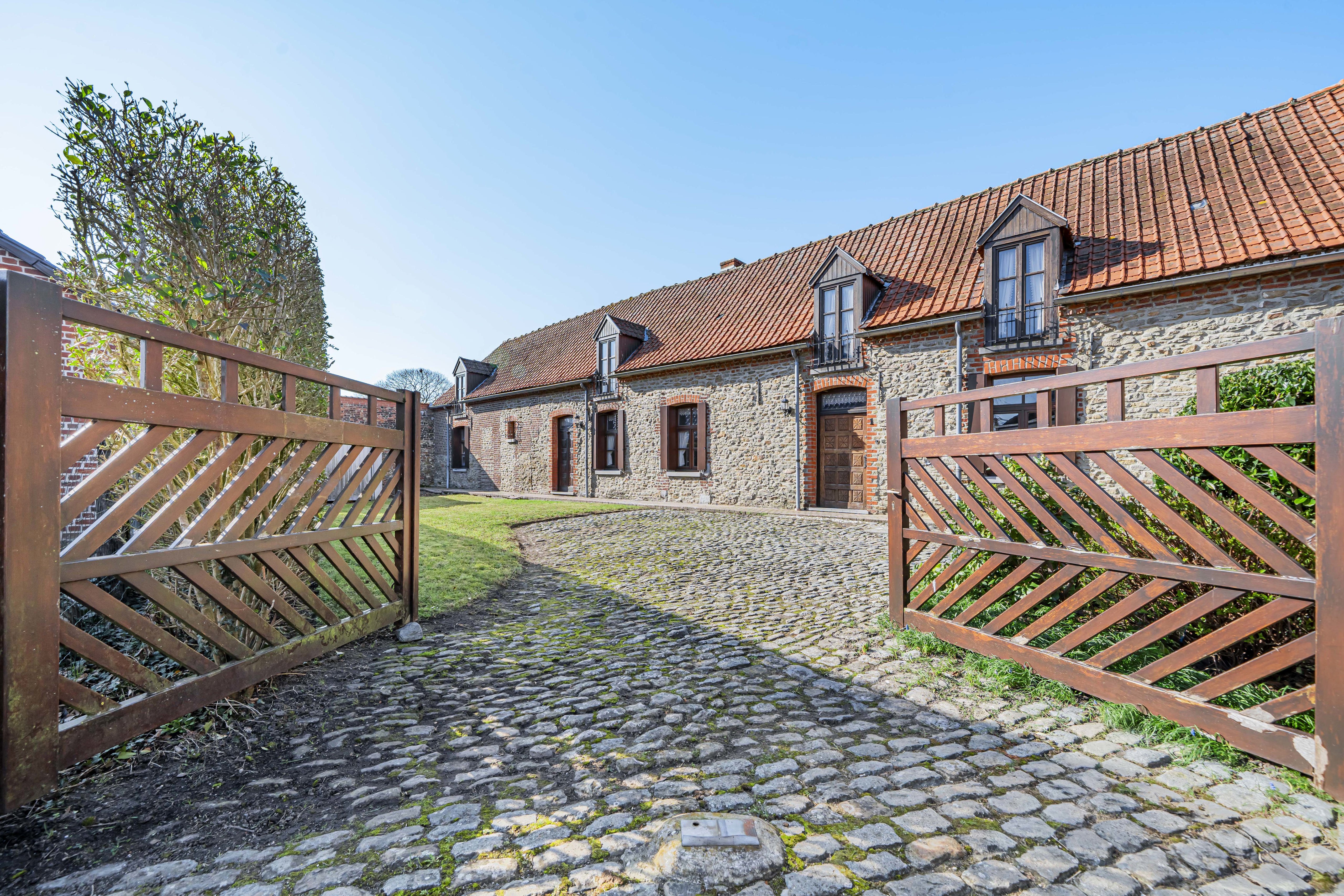 Picture 3 of 3 for House with four bedrooms in Brasménil
