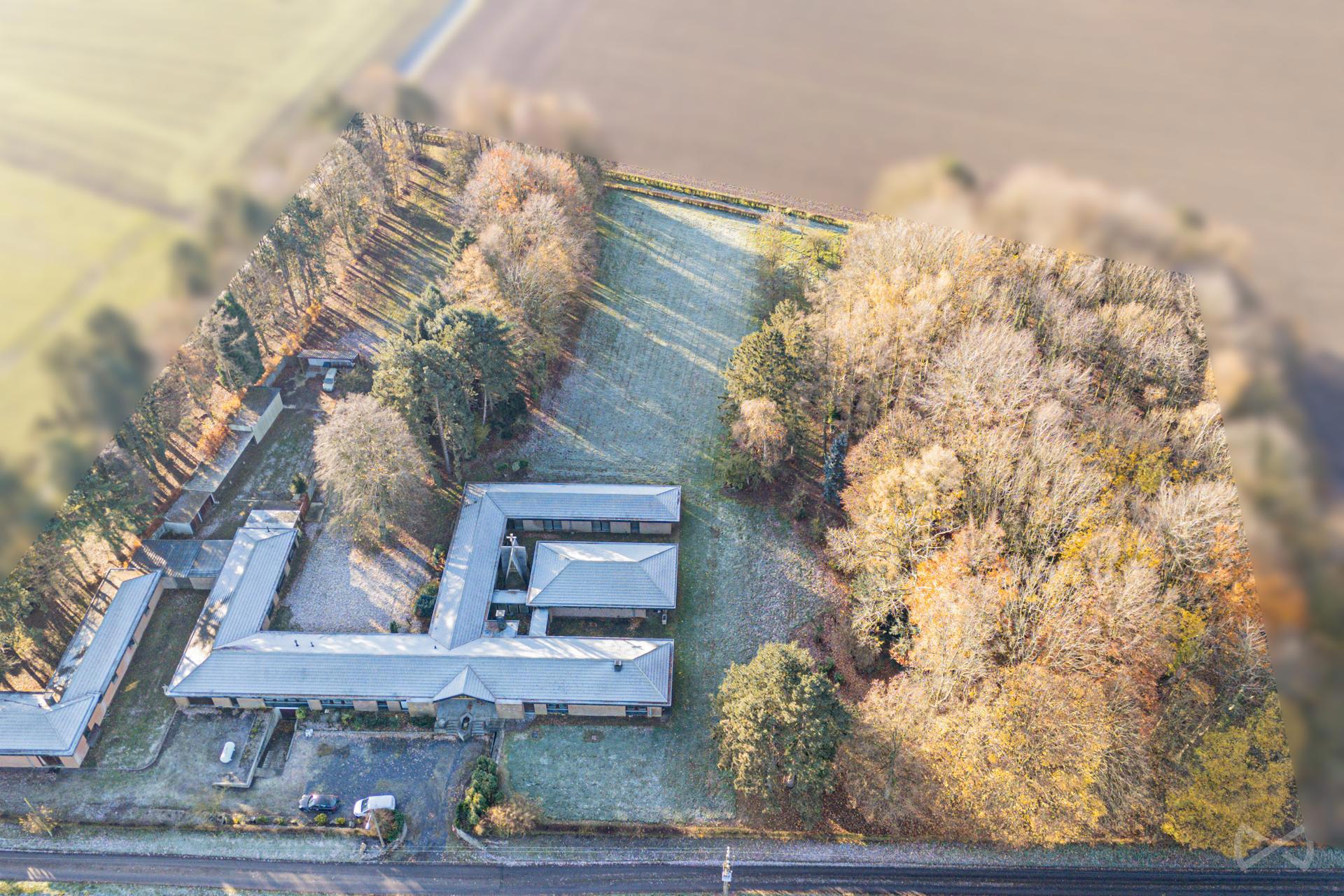 Photo 3 sur 3 pour Maison de 20 chambres à QuÉvy