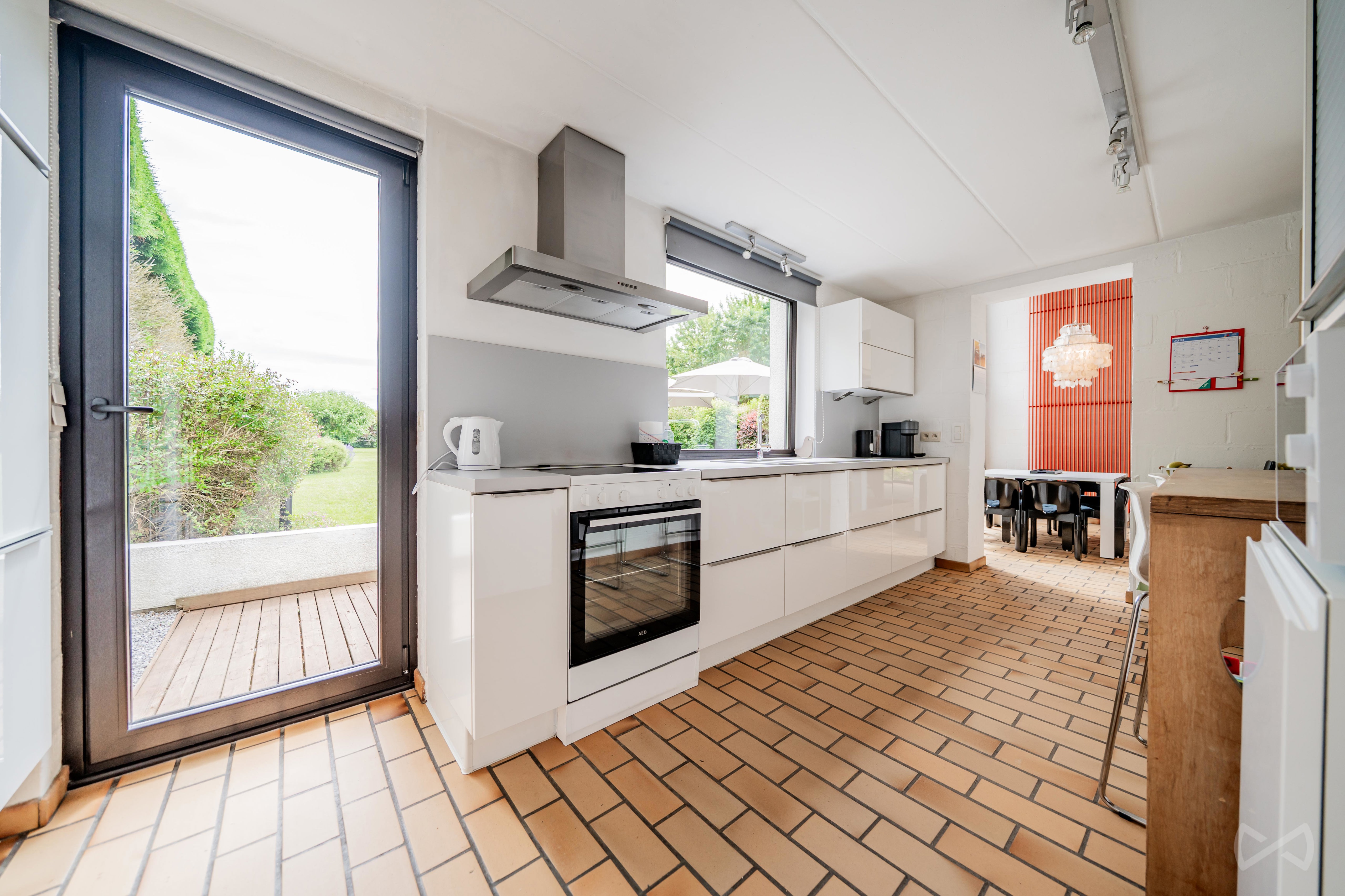 Photo 2 sur 4 pour Villa de cinq chambres à Avennes