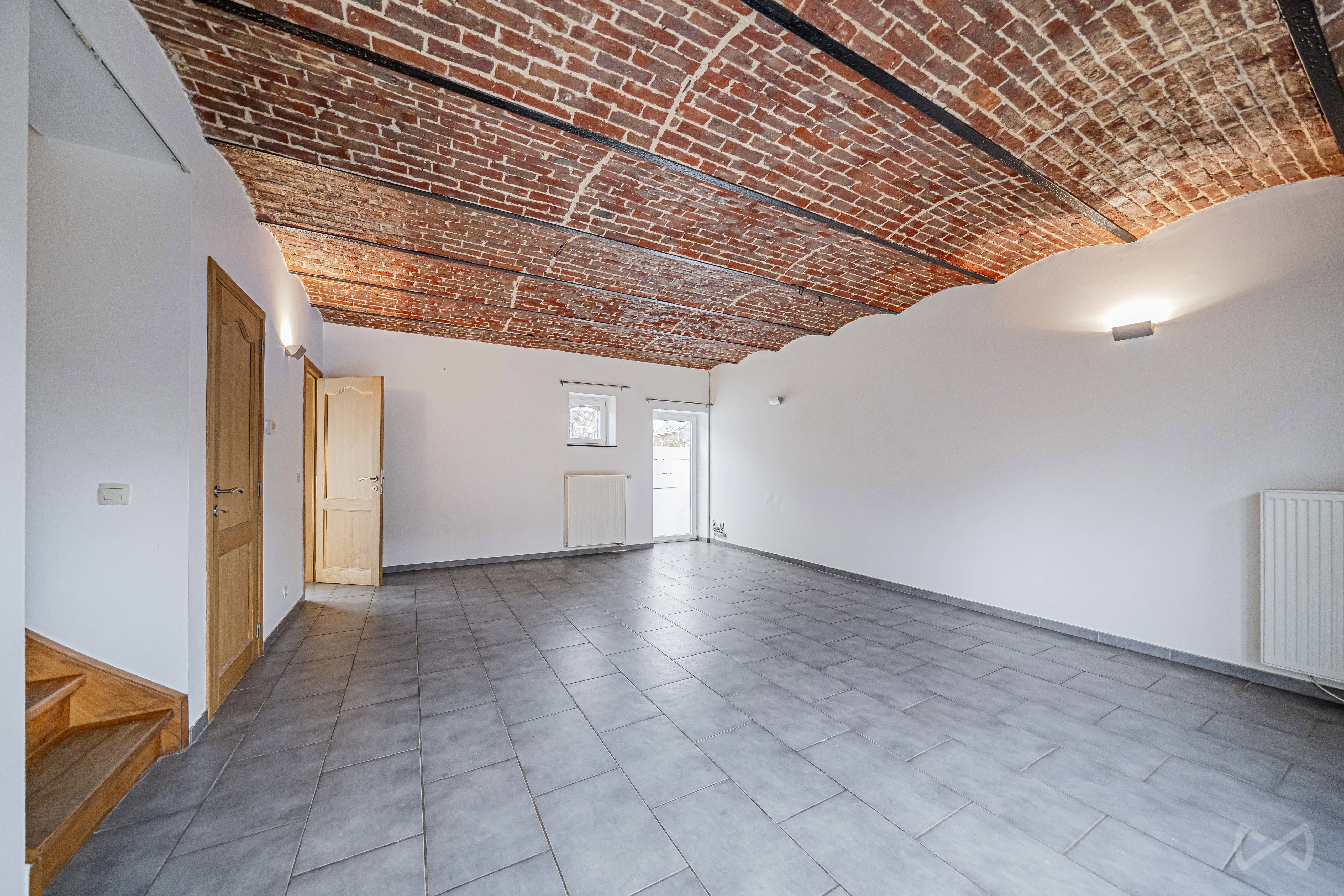 Picture 1 of 4 for House with six bedrooms in Avin