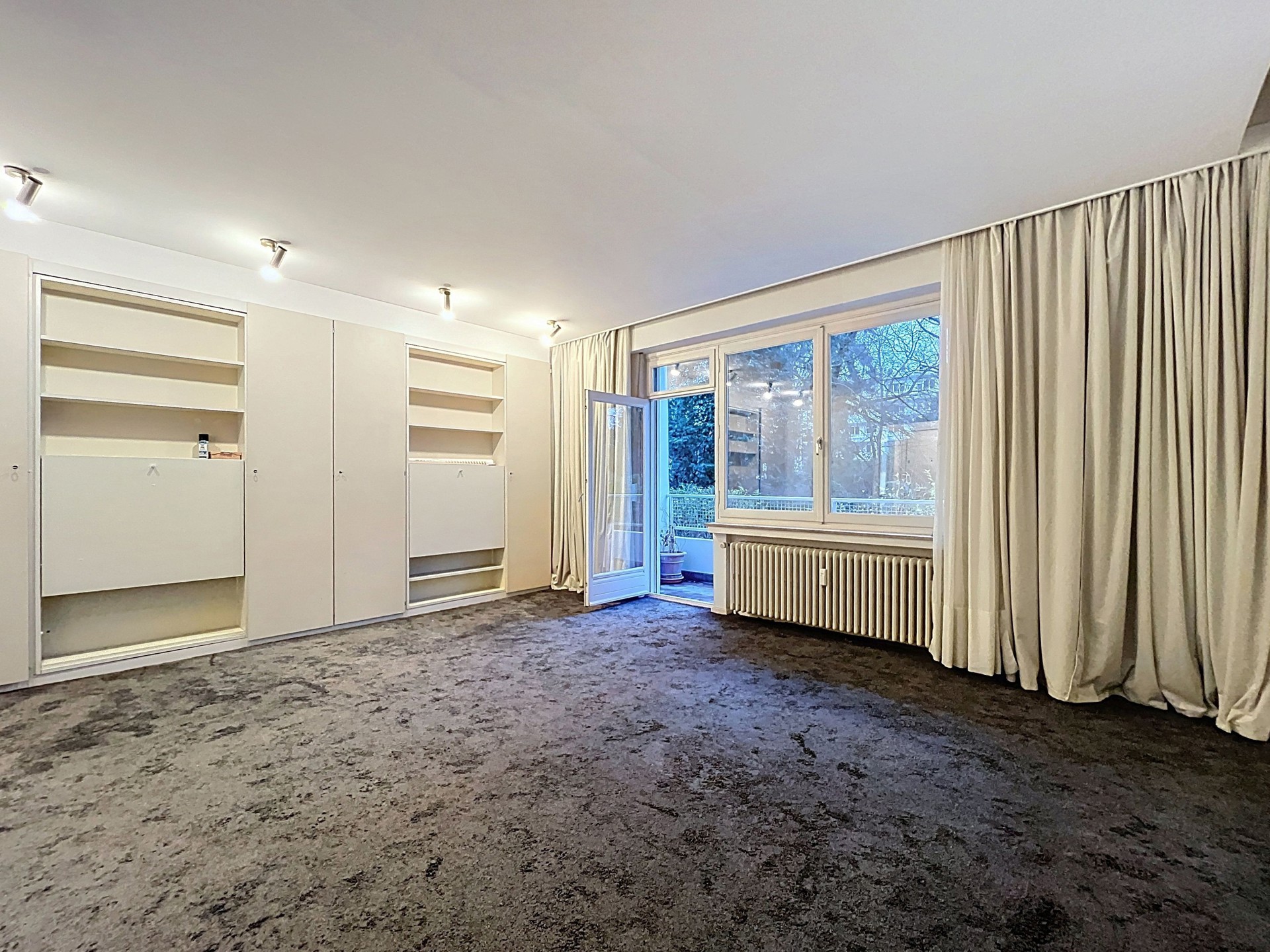Picture 2 of 3 for Studio in Uccle