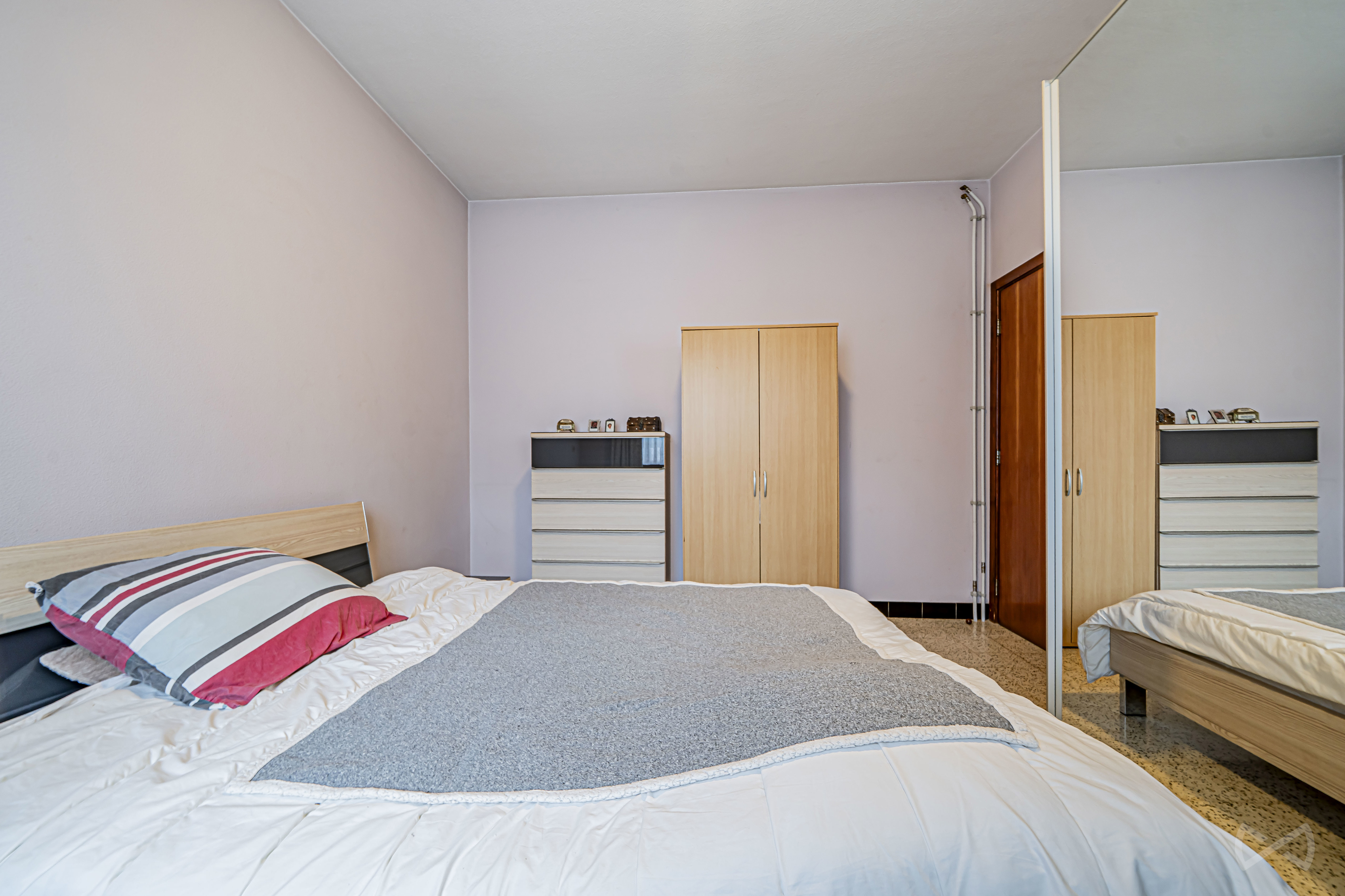 Photo 2 sur 4 pour Immeuble mixte de deux chambres à Chièvres