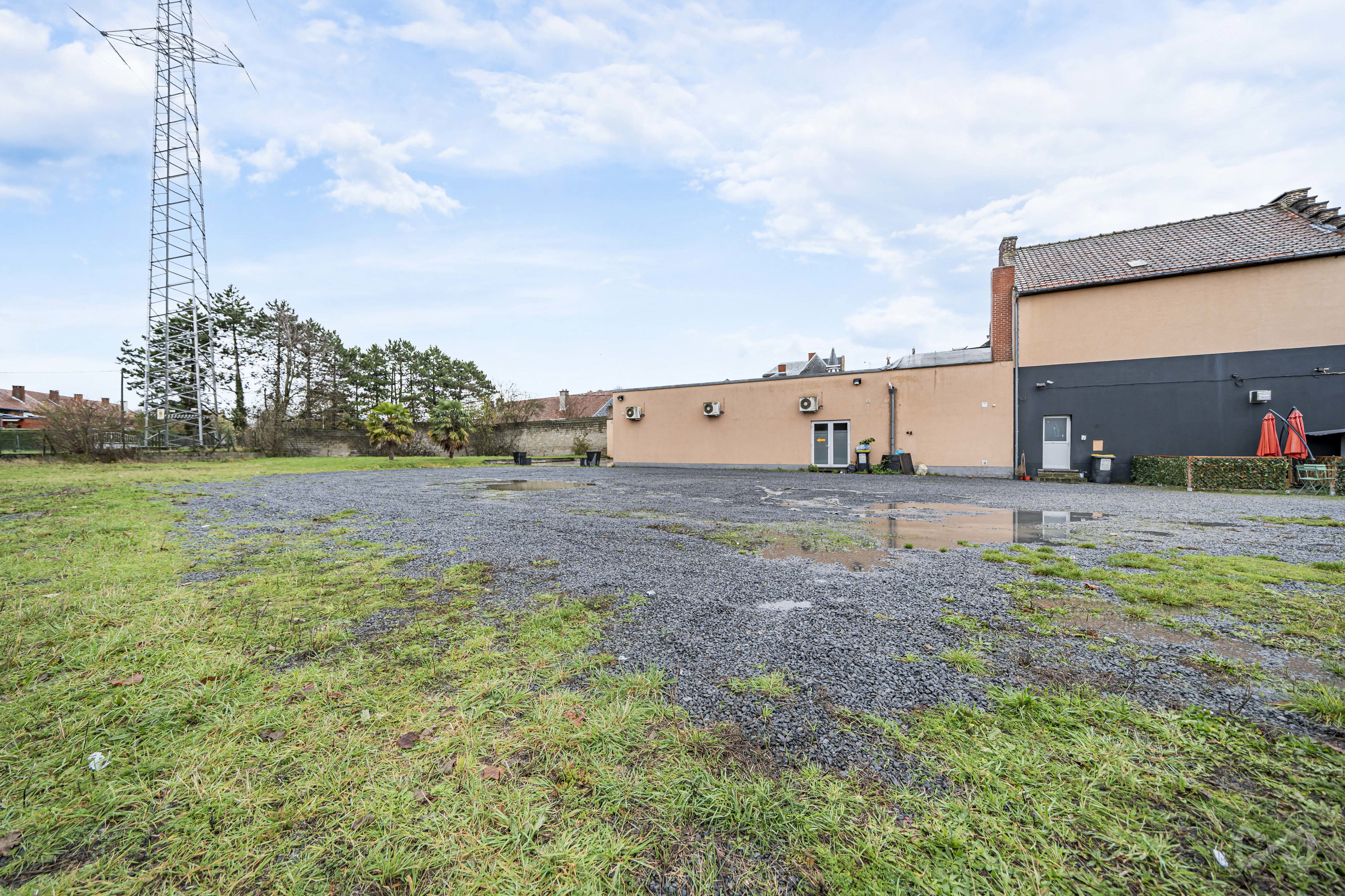 Picture 2 of 4 for Multi-purpose building with two bedrooms in Péronnes (-lez-binche)
