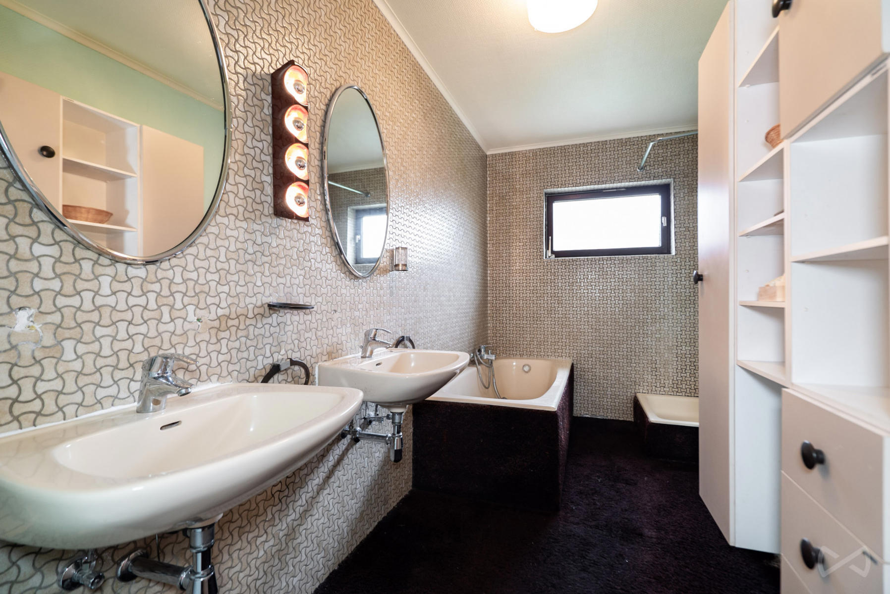 Foto 4 van 4 van Villa met vier slaapkamers in Neufvilles